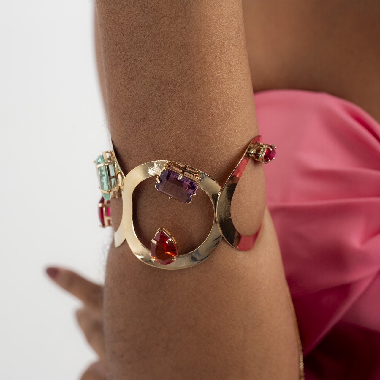 BRACELETE LUNA MIX CRISTAIS COLORIDOS BANHO OURO