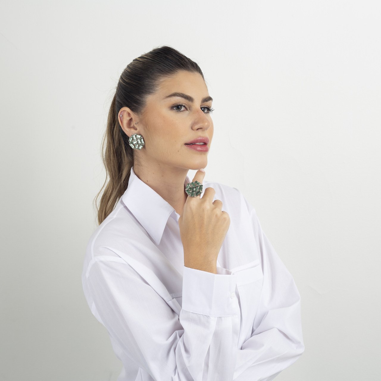 ANEL BASE MARILIS VERDE BANHO OURO