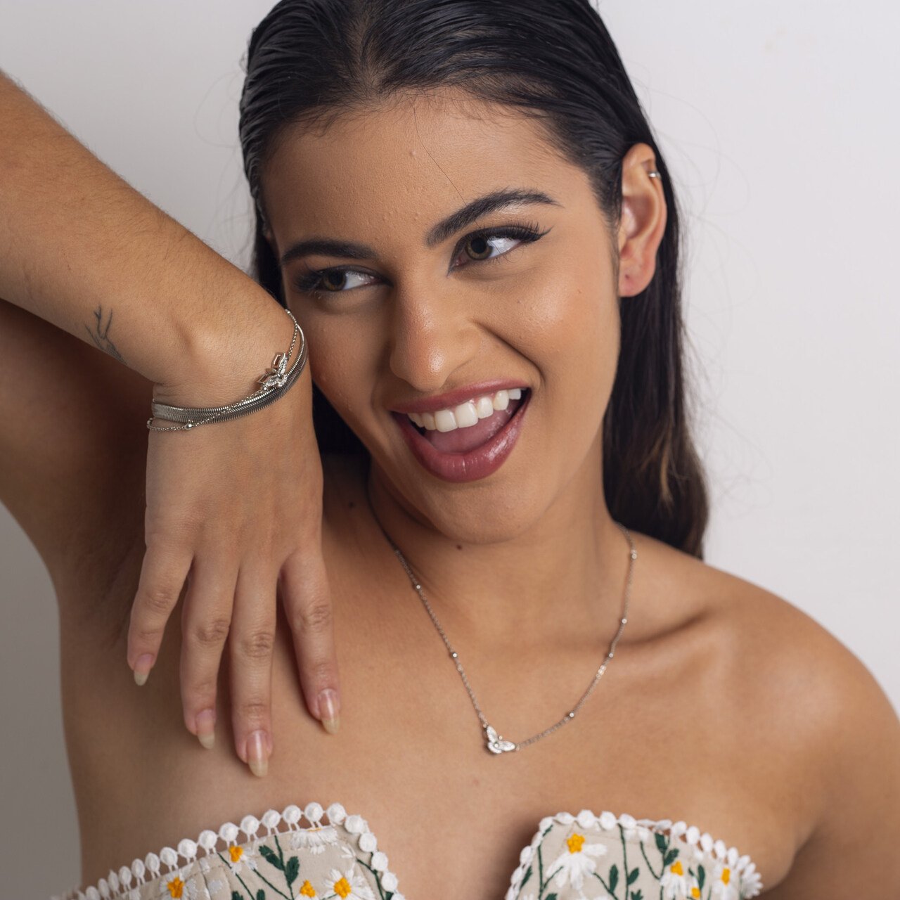 PULSEIRA ESPIRITO SANTO BANHO RÓDIO BRANCO