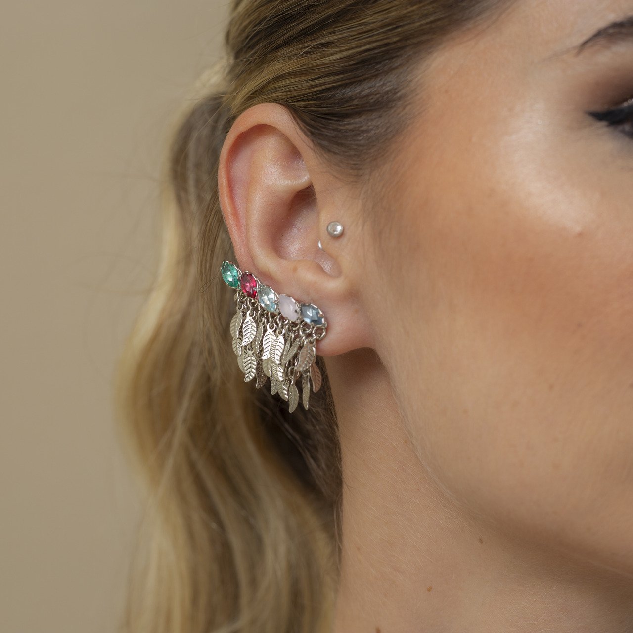 BRINCOS EAR CUFFS FOLHAS CRAVAÇÃO CRISTAIS BANHO RÓDIO BRANCO