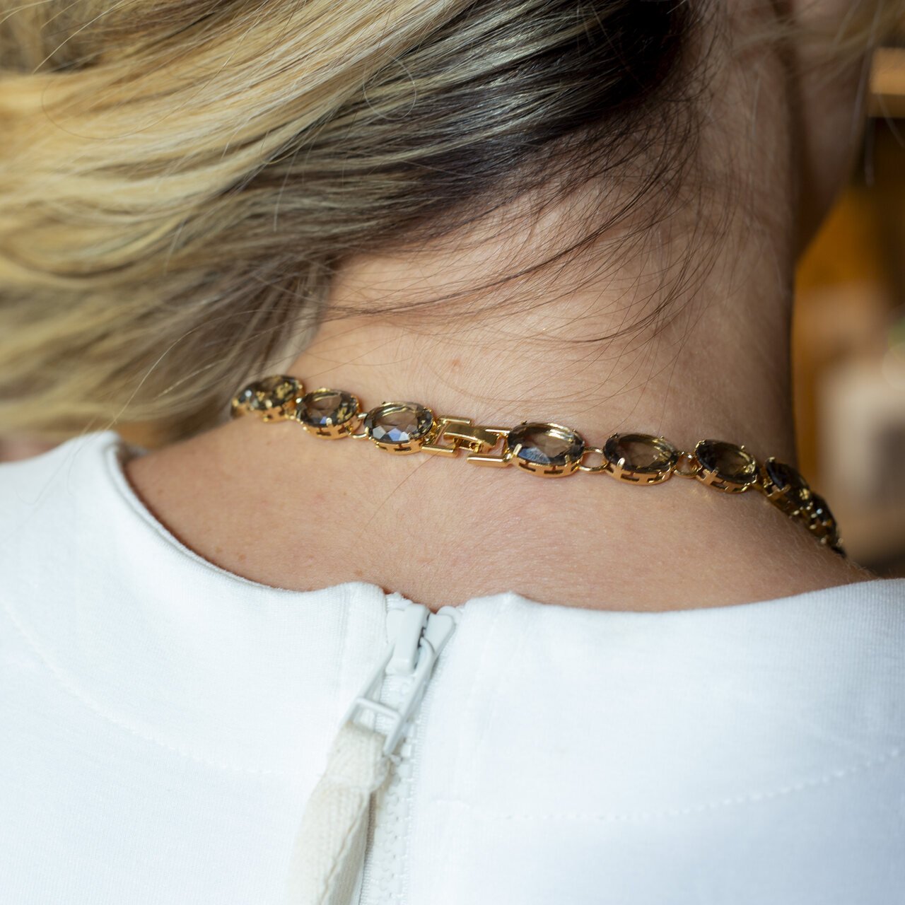 COLAR MONROE CINZA BANHO OURO