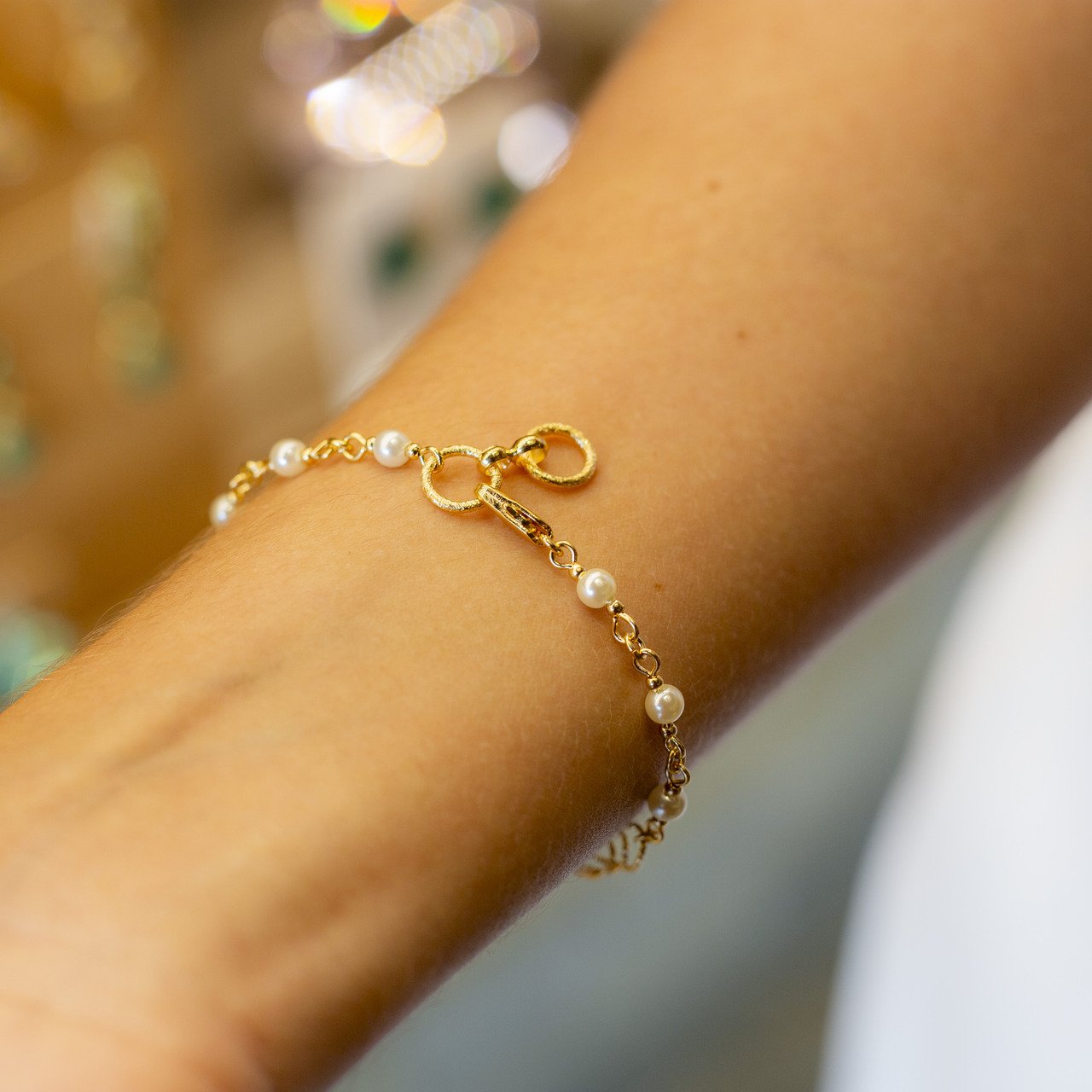 PULSEIRA ALICIA PÉROLAS INFINITAS BANHO OURO