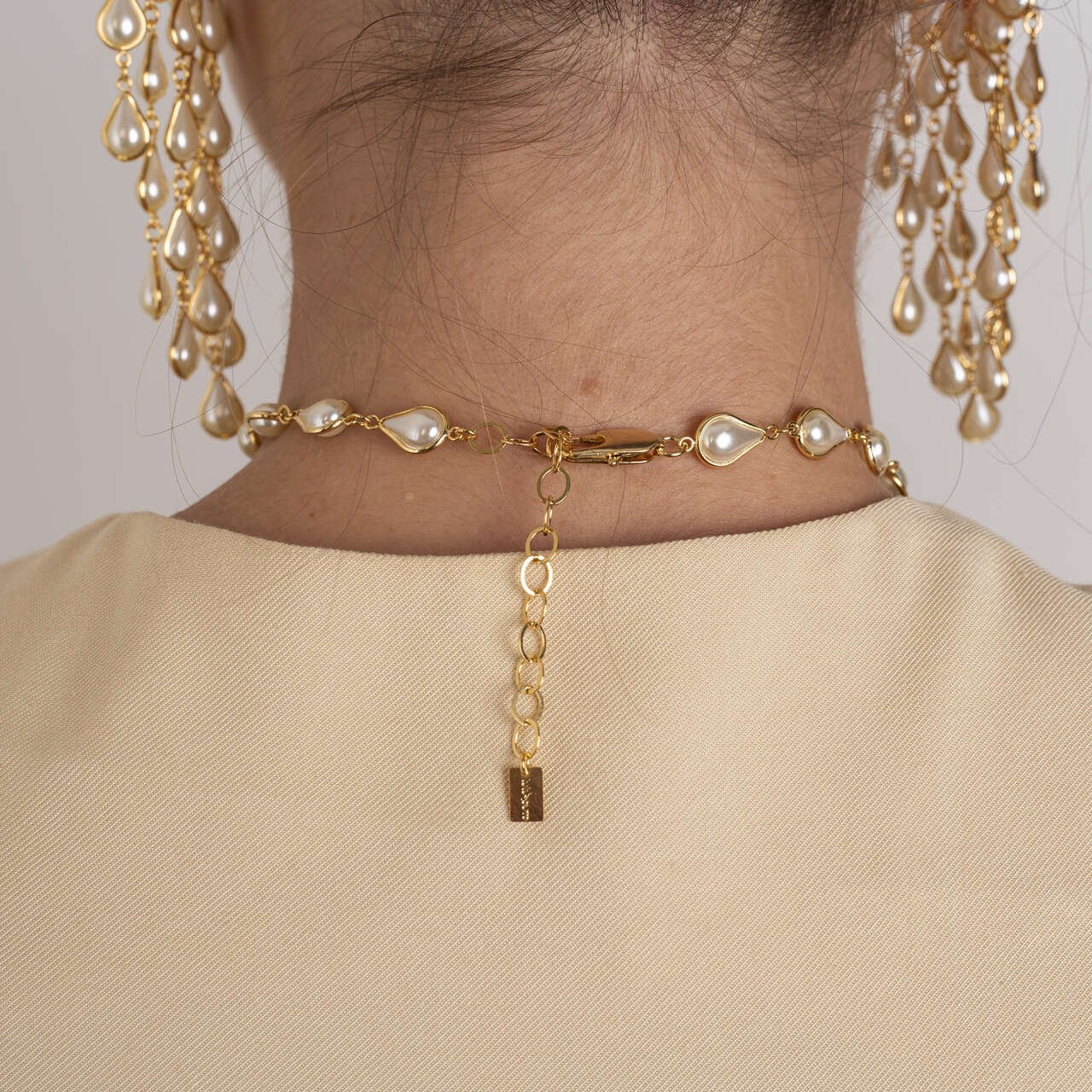 CHOKER AURORA PÉROLAS BANHO OURO