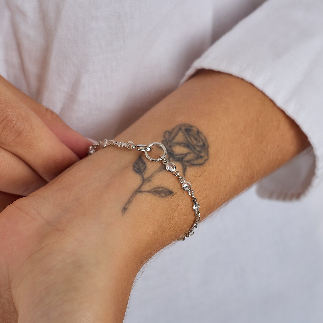 PULSEIRA MARÍS CORRENTE CRISTAIS BANHO RÓDIO BRANCO
