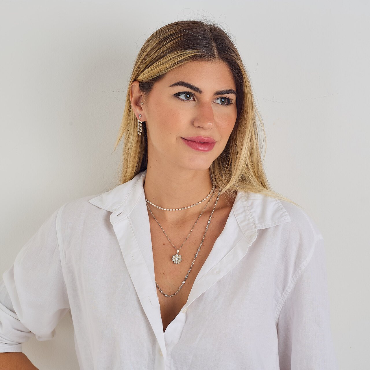 COLAR MARÍS CORRENTE CRISTAIS BANHO RÓDIO BRANCO