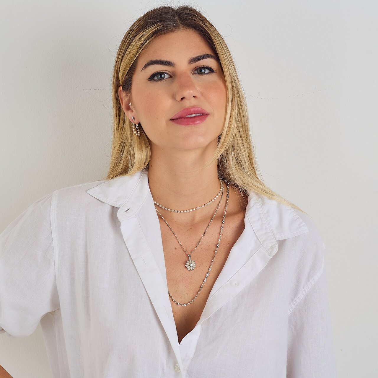 COLAR MARÍS CORRENTE CRISTAIS BANHO RÓDIO BRANCO
