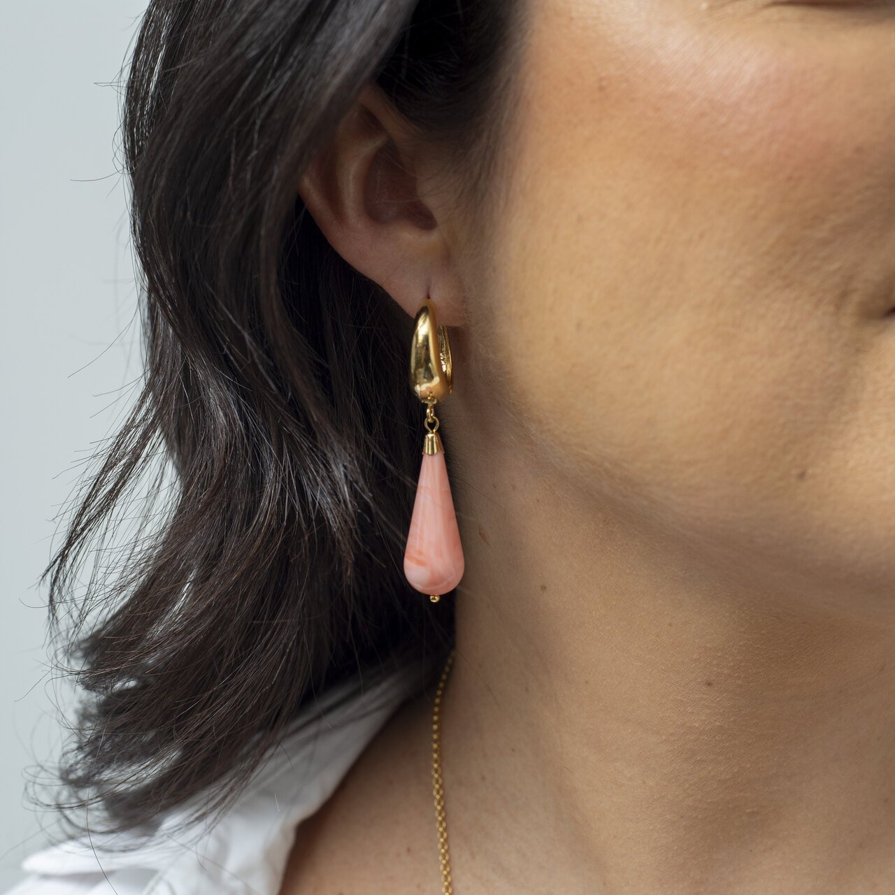 ARGOLAS ANASTACIA RESINA CORAL BANHO OURO