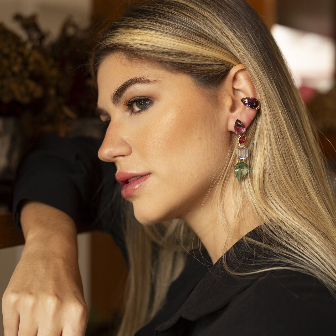 BRINCOS AMORÉ PIERCINGS CRISTAL VIDRO GOTA AMETISTA BANHO OURO
