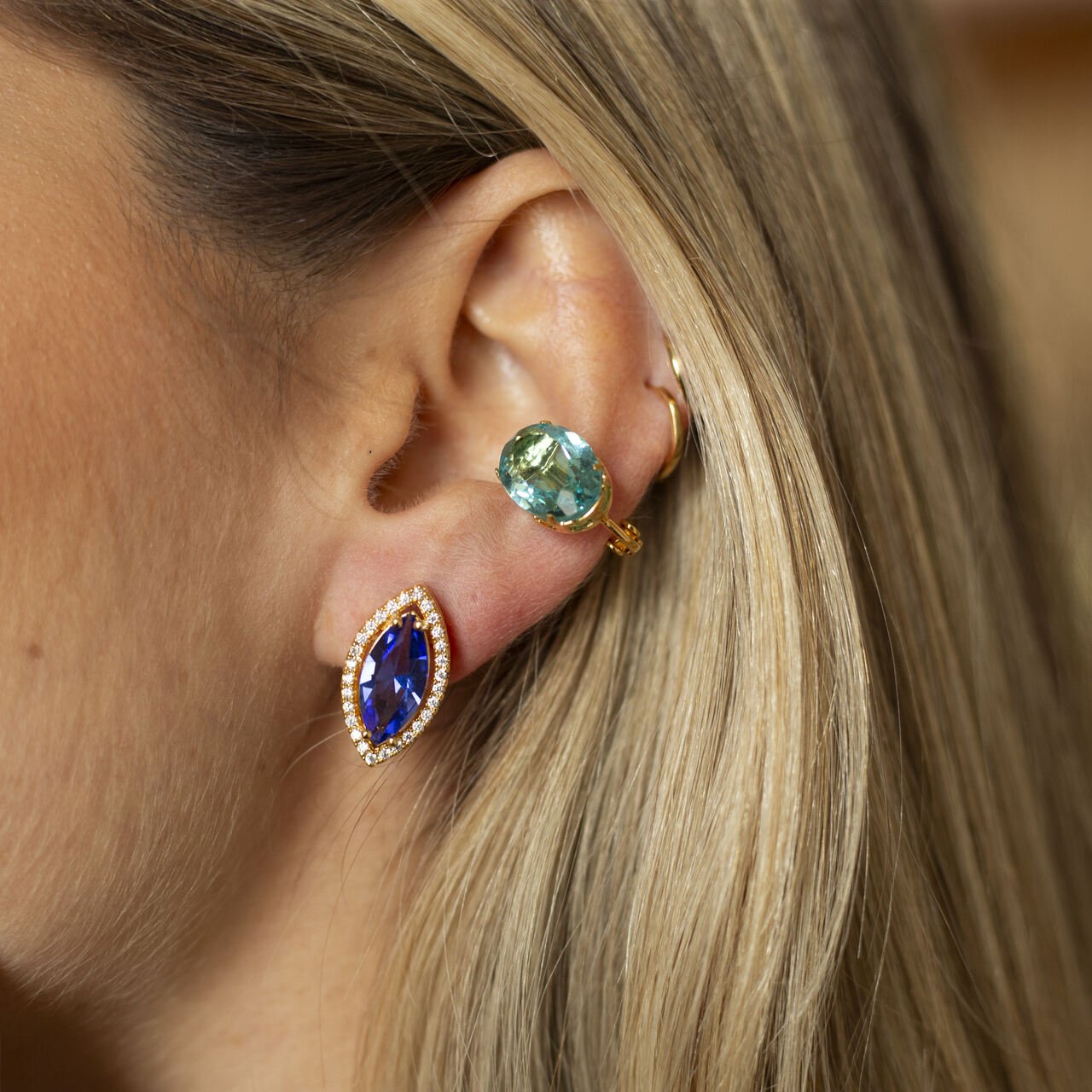BRINCOS AMORÉ PIERCINGS CRISTAL VIDRO OVAL ACQUA MAR BANHO OURO