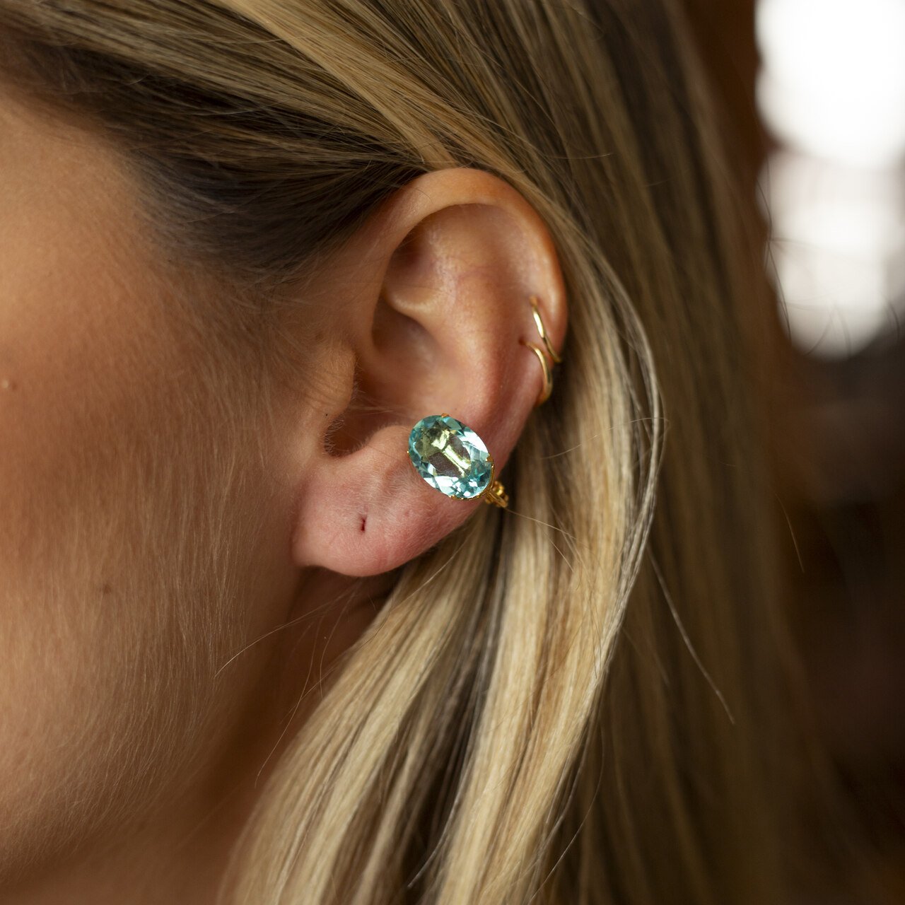 BRINCOS AMORÉ PIERCINGS CRISTAL VIDRO OVAL ACQUA MAR BANHO OURO