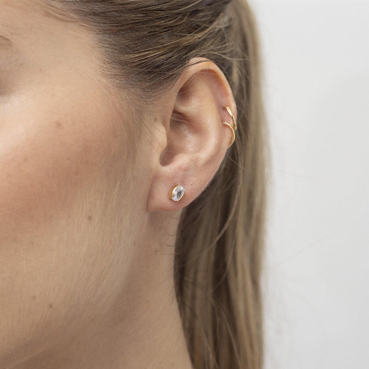 BRINCOS DE ZIRCONIA SABINA COM BANHO OURO