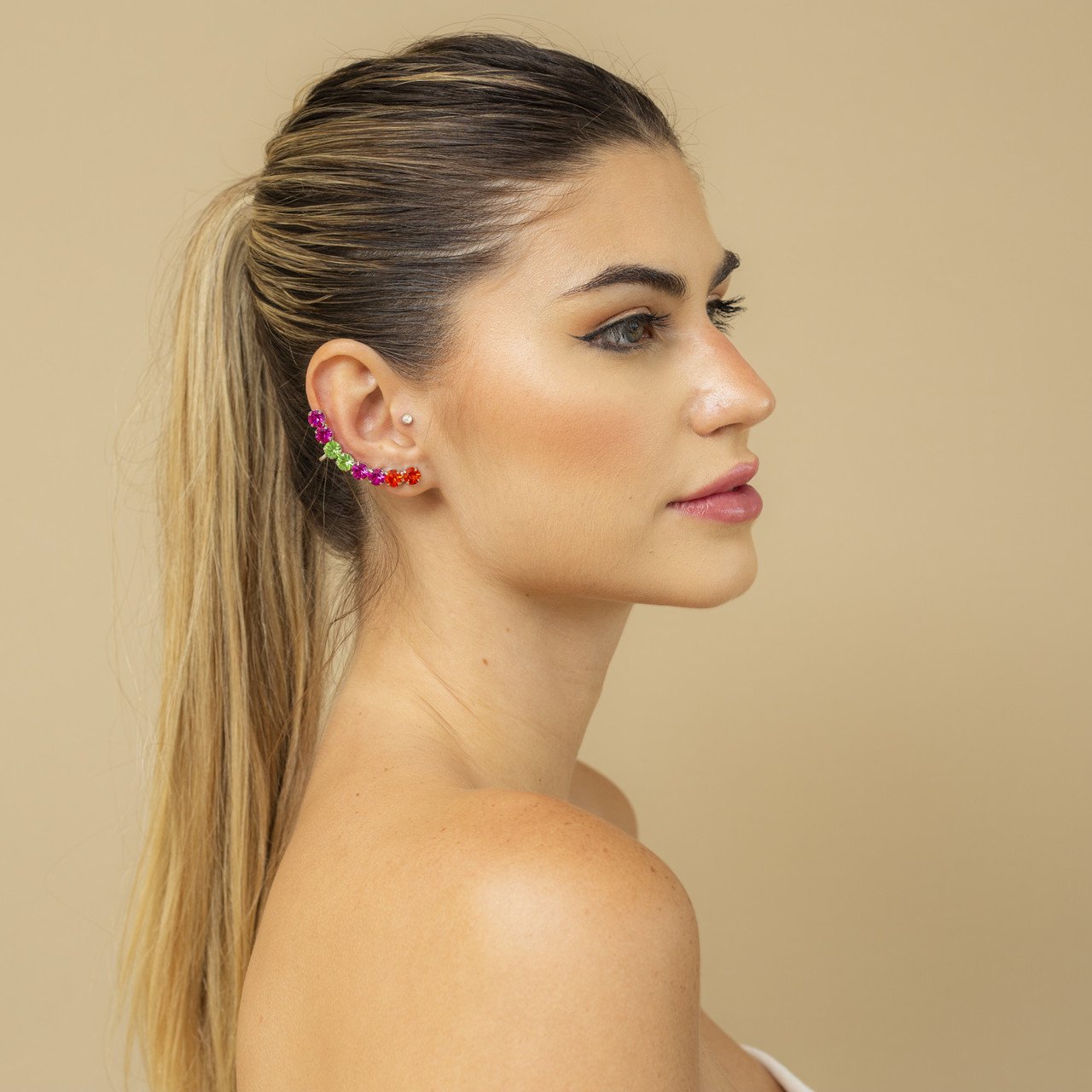BRINCOS EAR CUFF JEN MIX STRASS COLORIDOS BANHO RÓDIO BRANCO
