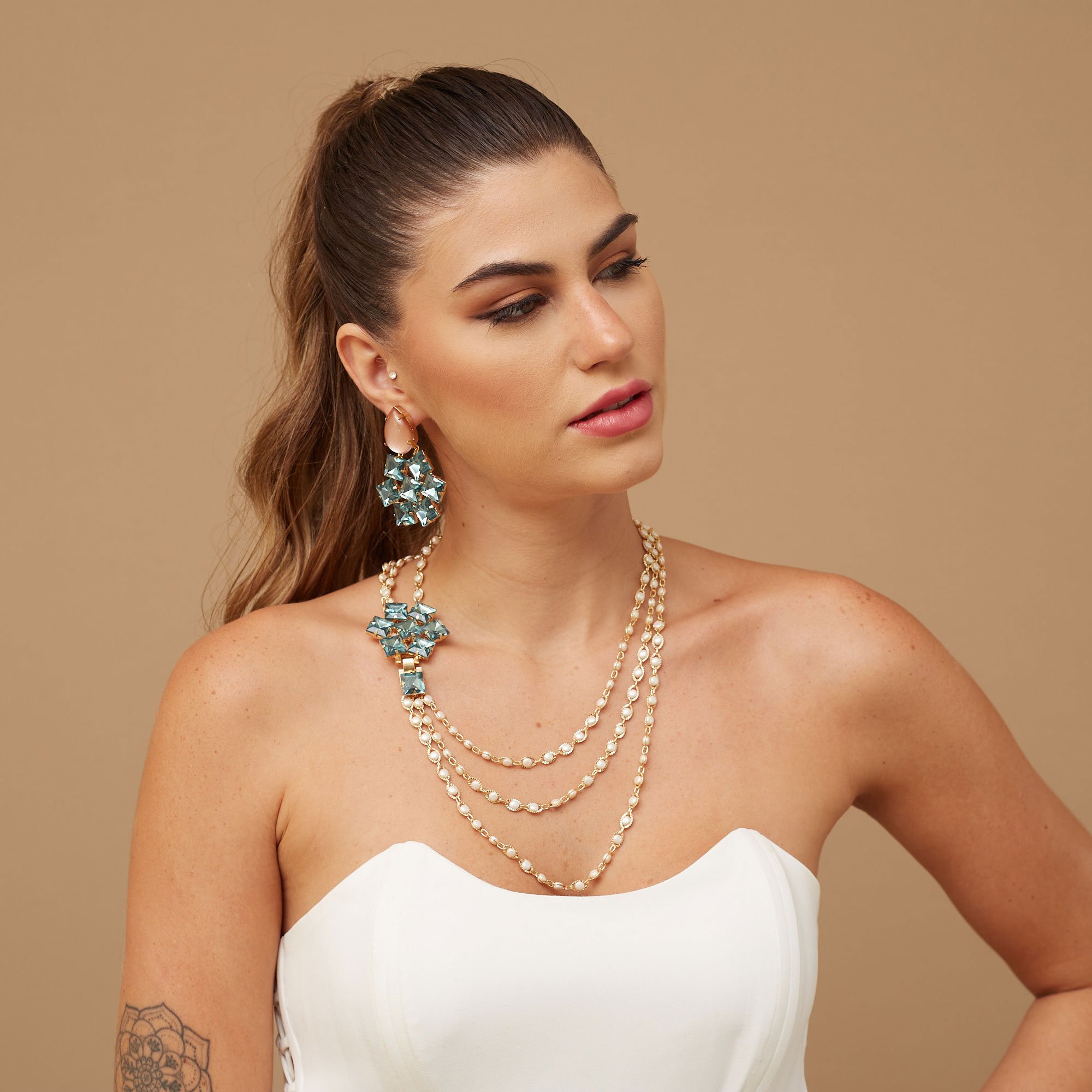 COLAR FLAWLESS PÉROLAS BANHO OURO