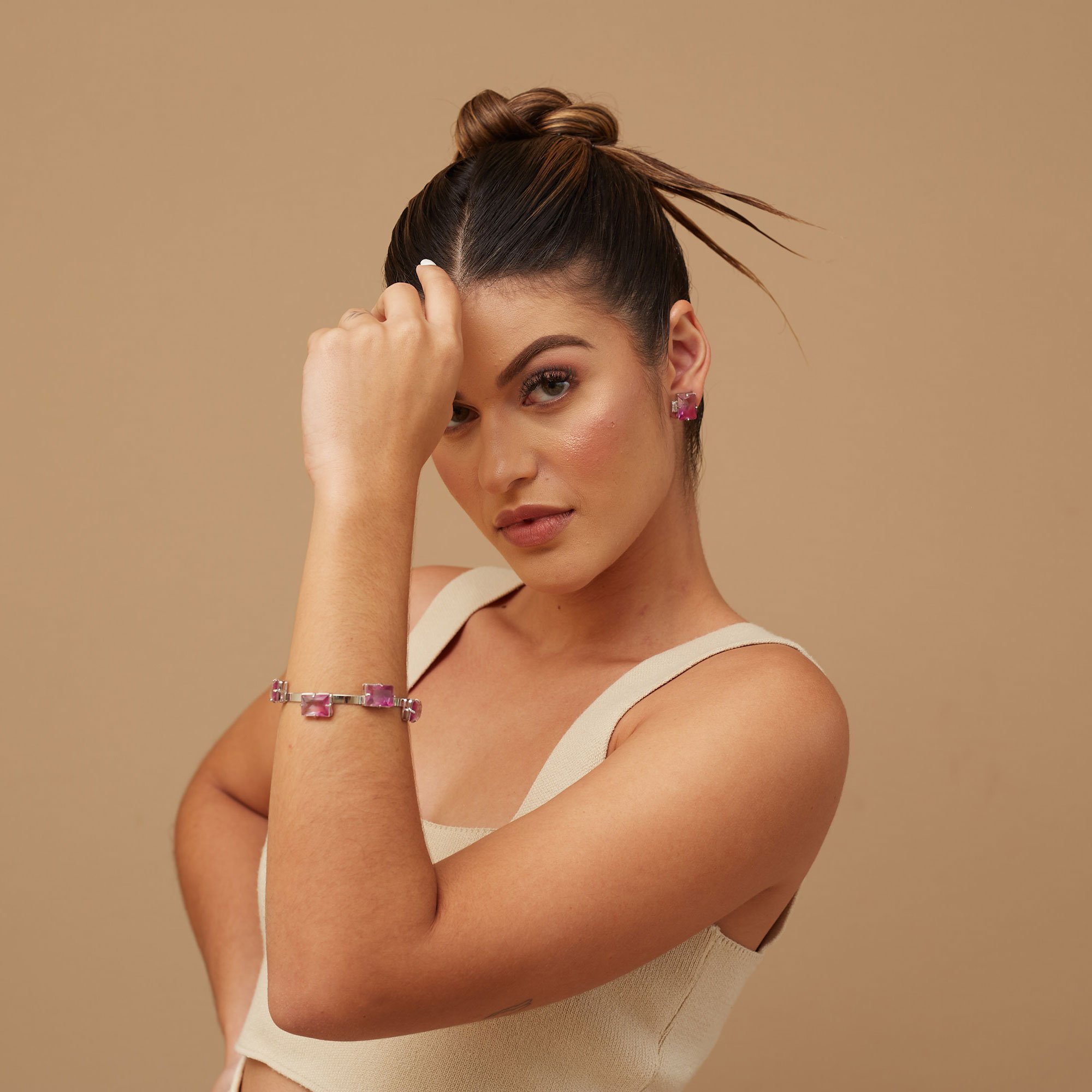 BRACELETE CINTILAR ROSA BANHO RODIO BRANCO