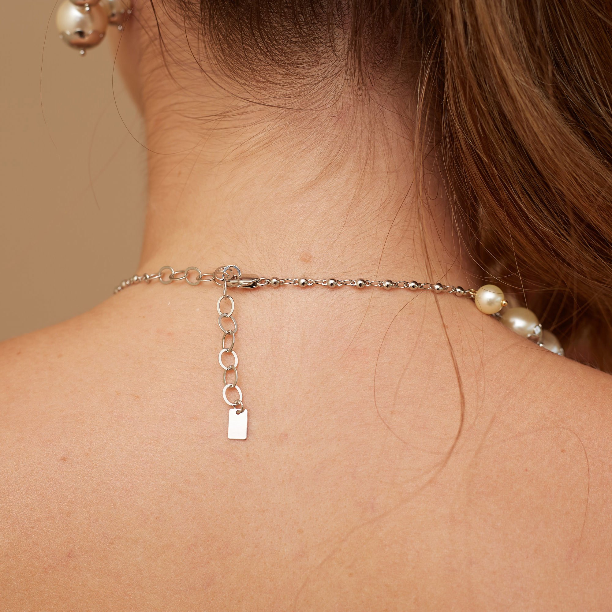 CHOKER TAIWAN PÉROLAS BANHO RÓDIO BRANCO