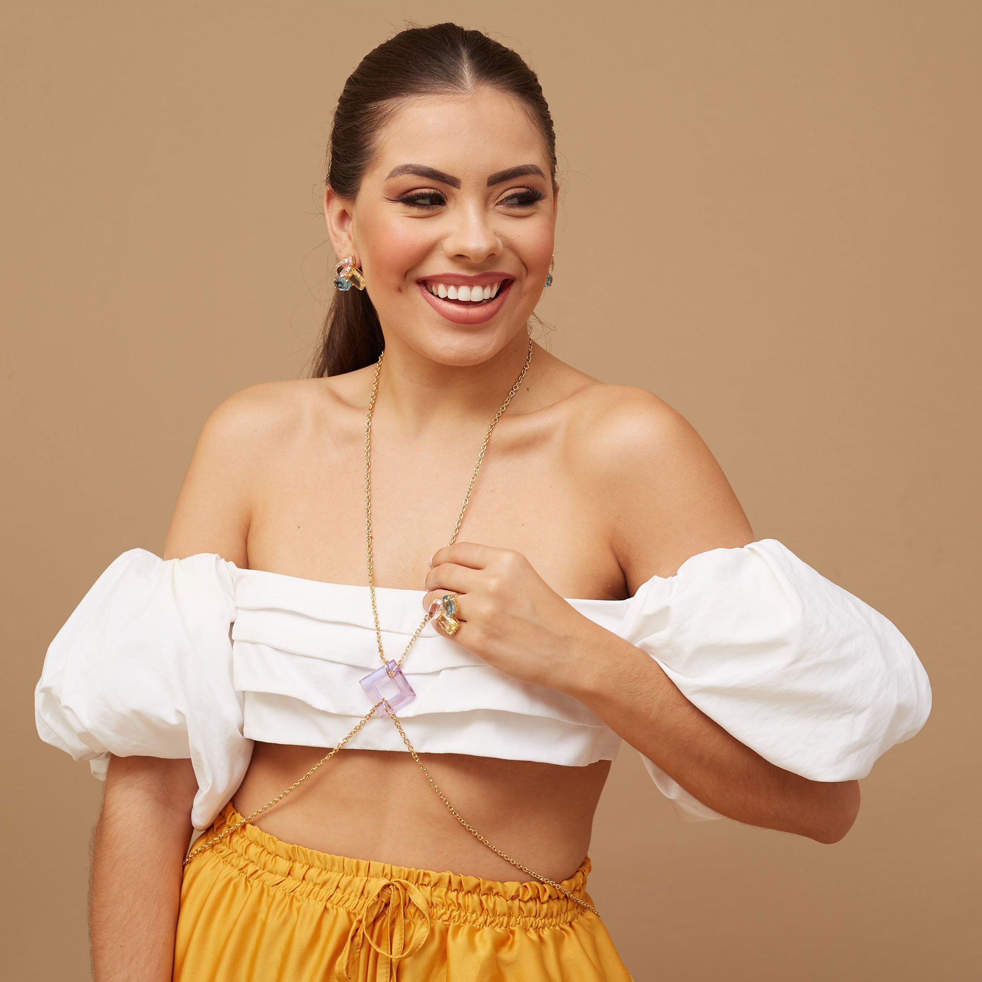 COLAR MILLA BODY CHAIN LÍLAS BANHO OURO