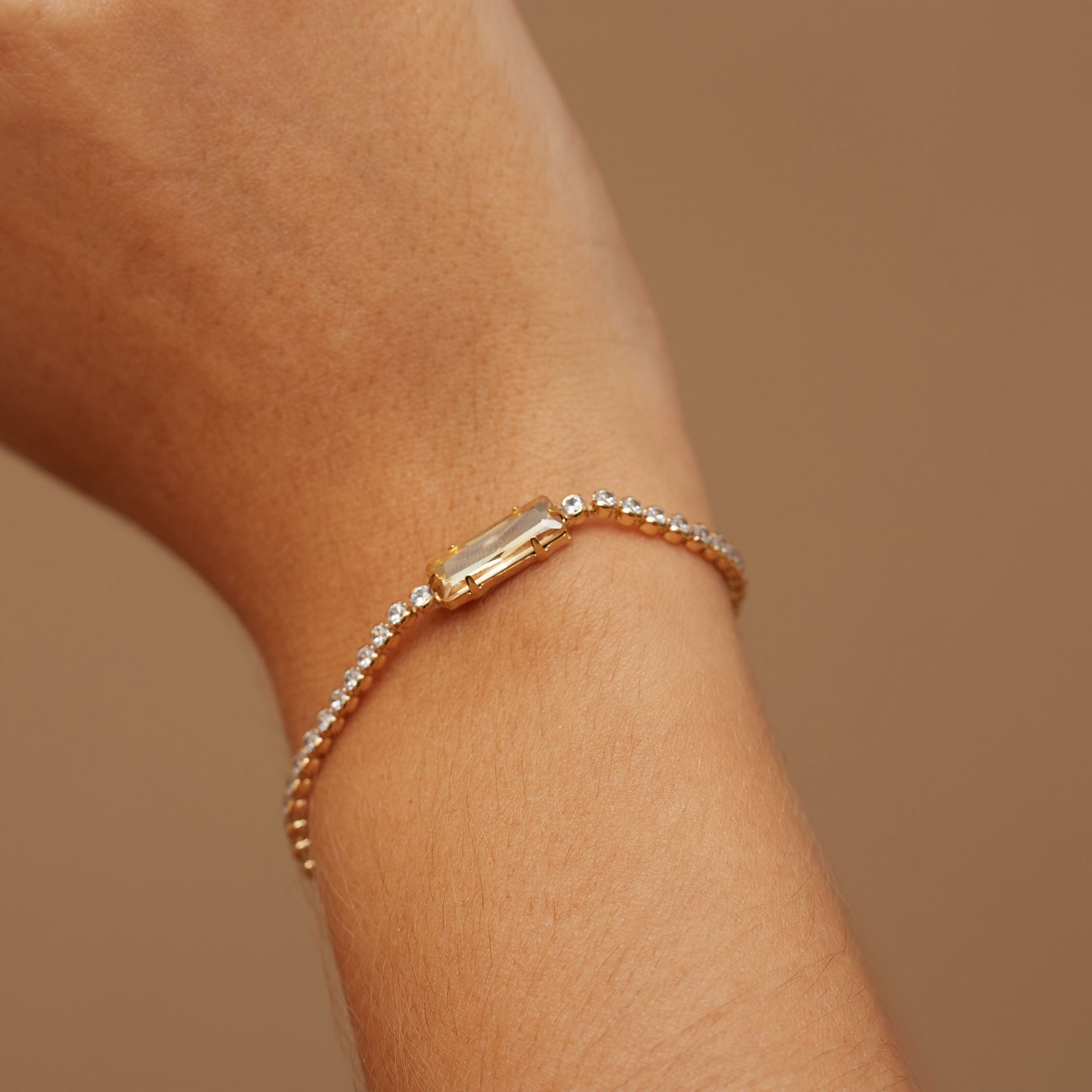 PULSEIRA SUNRISE BEGE BANHO OURO