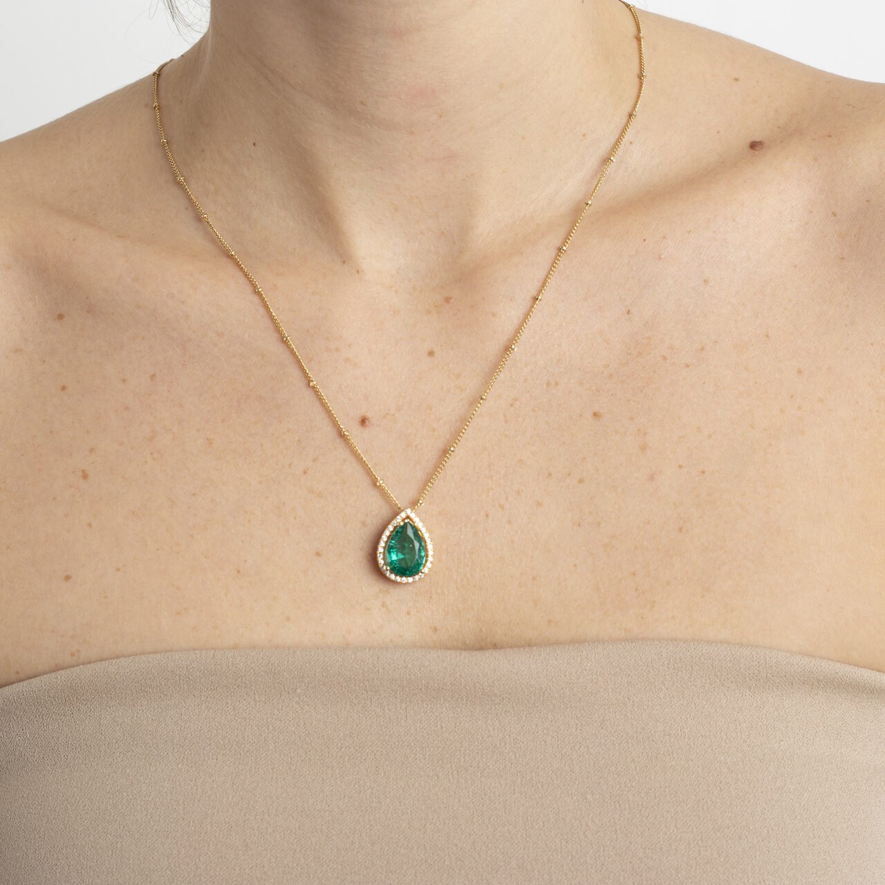 COLAR MABÊ CRISTAL GOTA FUSION VERDE PARAÍBA BANHO OURO