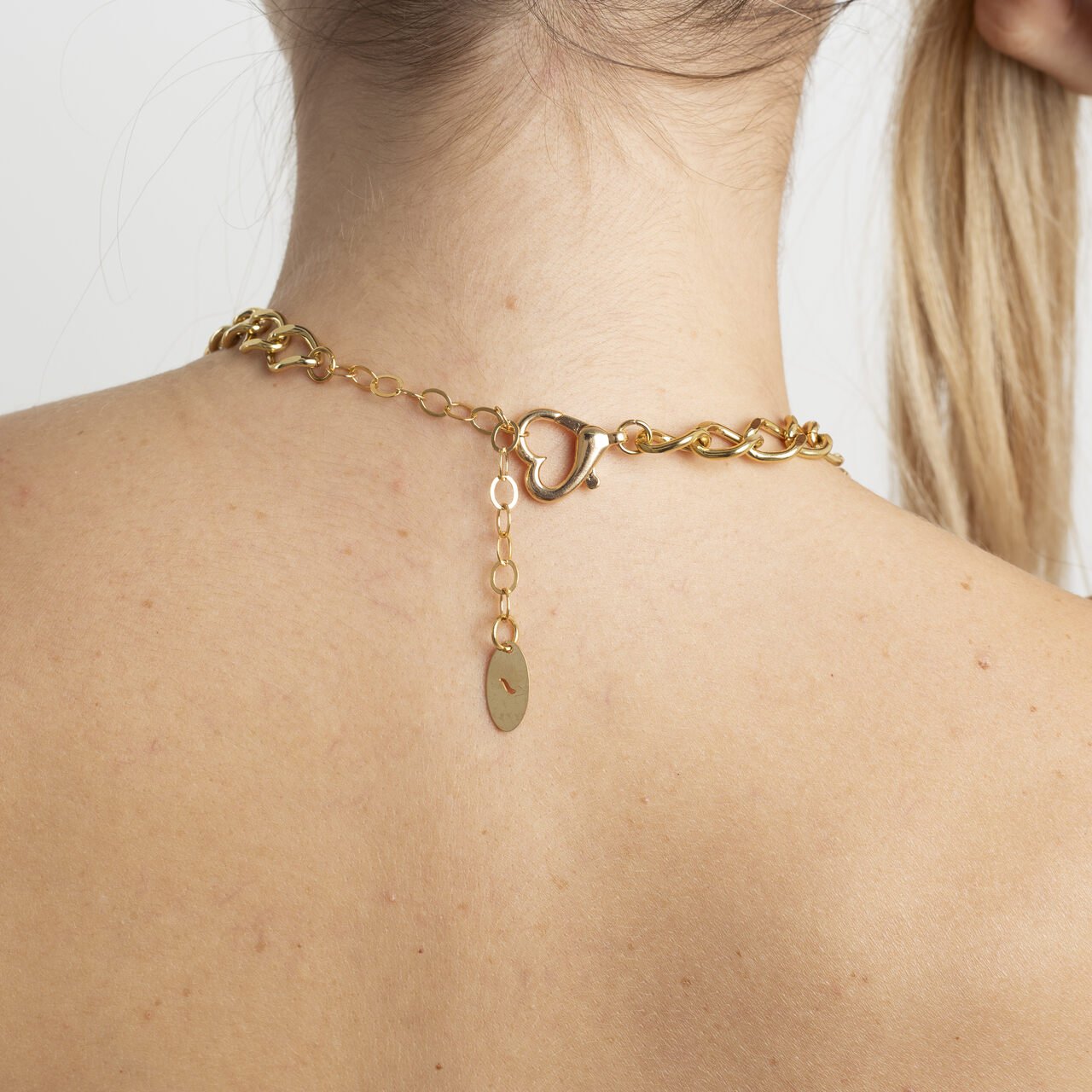 CHOKER GRUMET FECHO CORAÇÃO BANHO OURO