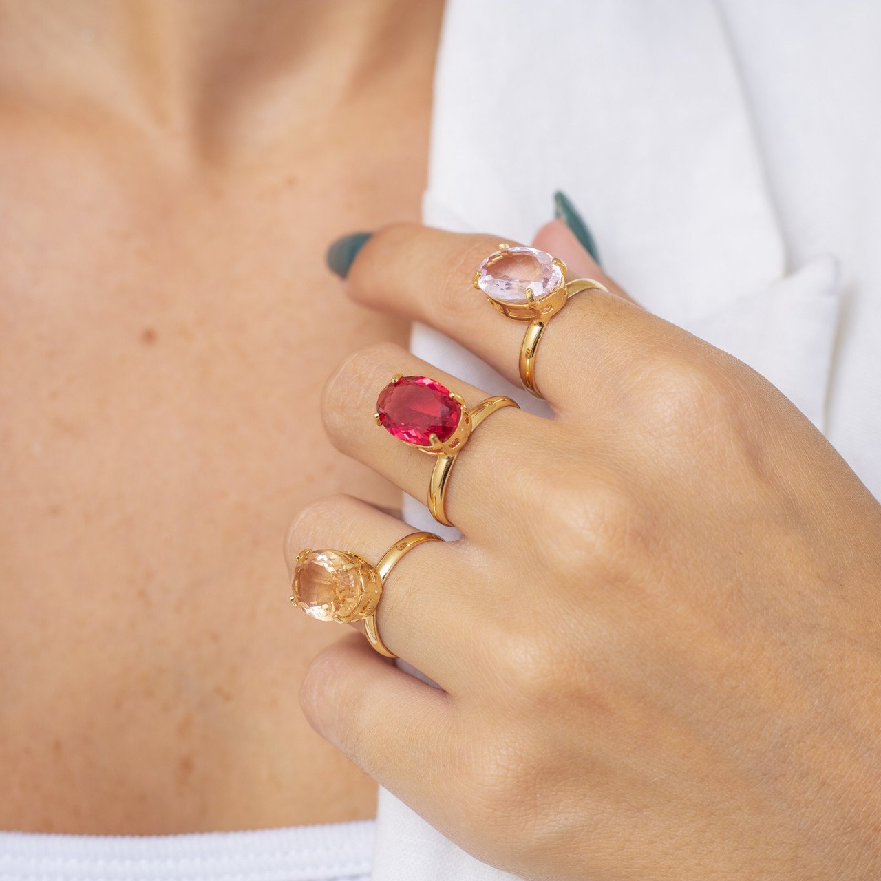 ANEL LABI CRISTAL OVAL ROSA CLARO BANHO OURO
