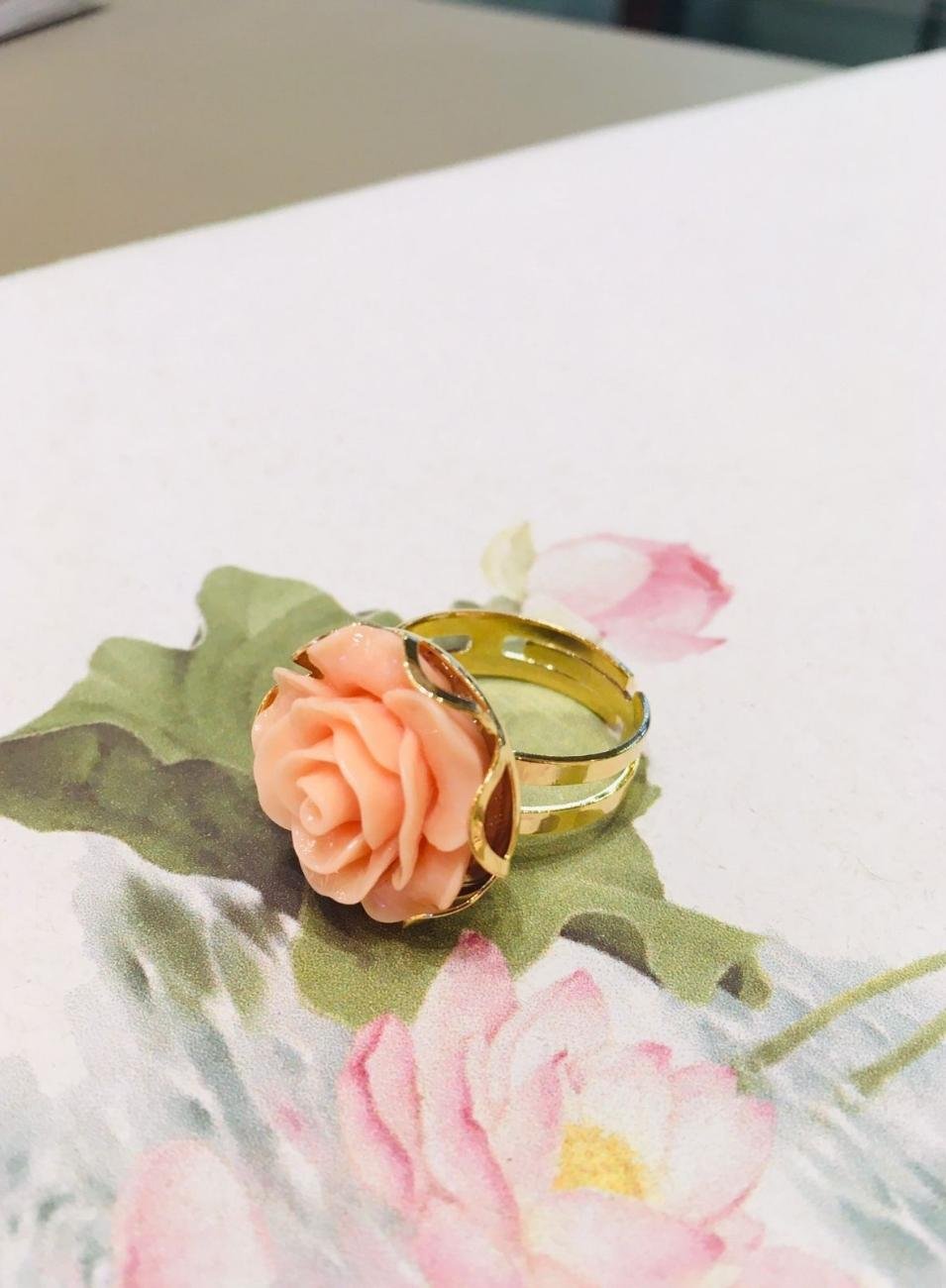 ANEL ROSA MARIA FLOR CORAL BANHO OURO