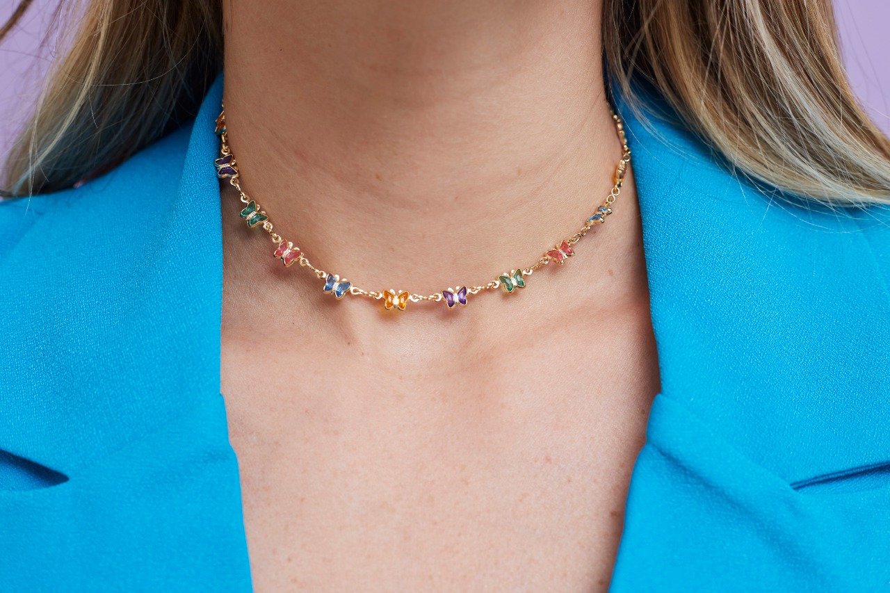 CHOKER BORBOLETAS INFANTIL COLORIDAS BANHO OURO