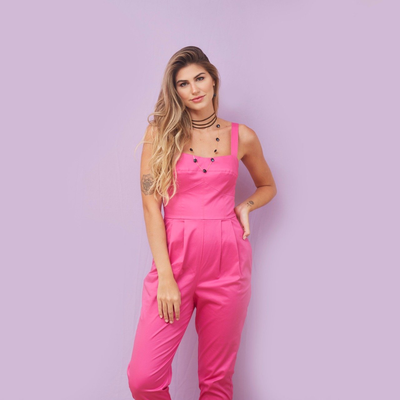 CHOKER EXXA RIVIERA BLACK BANHO OURO