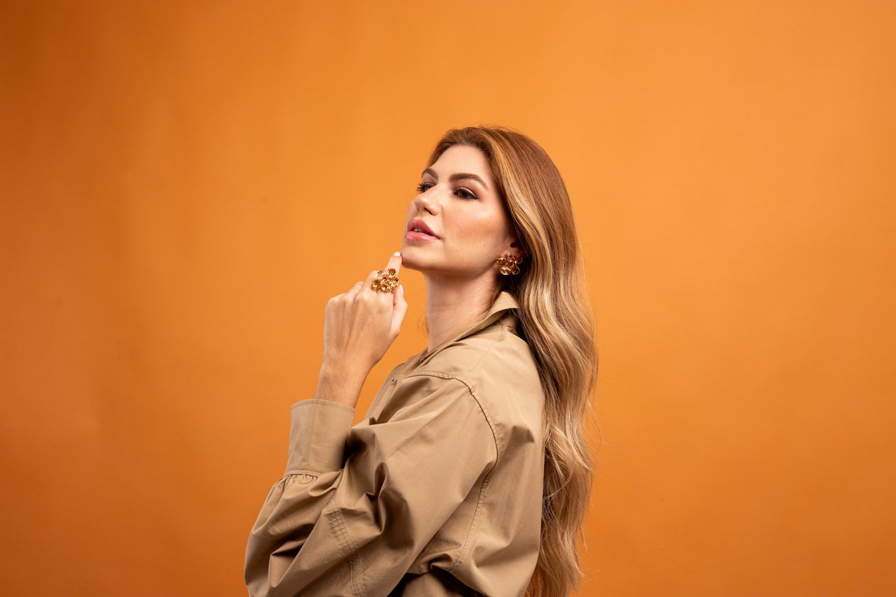 ANEL AMARO CRISTAIS CHAMPANHE BANHO OURO