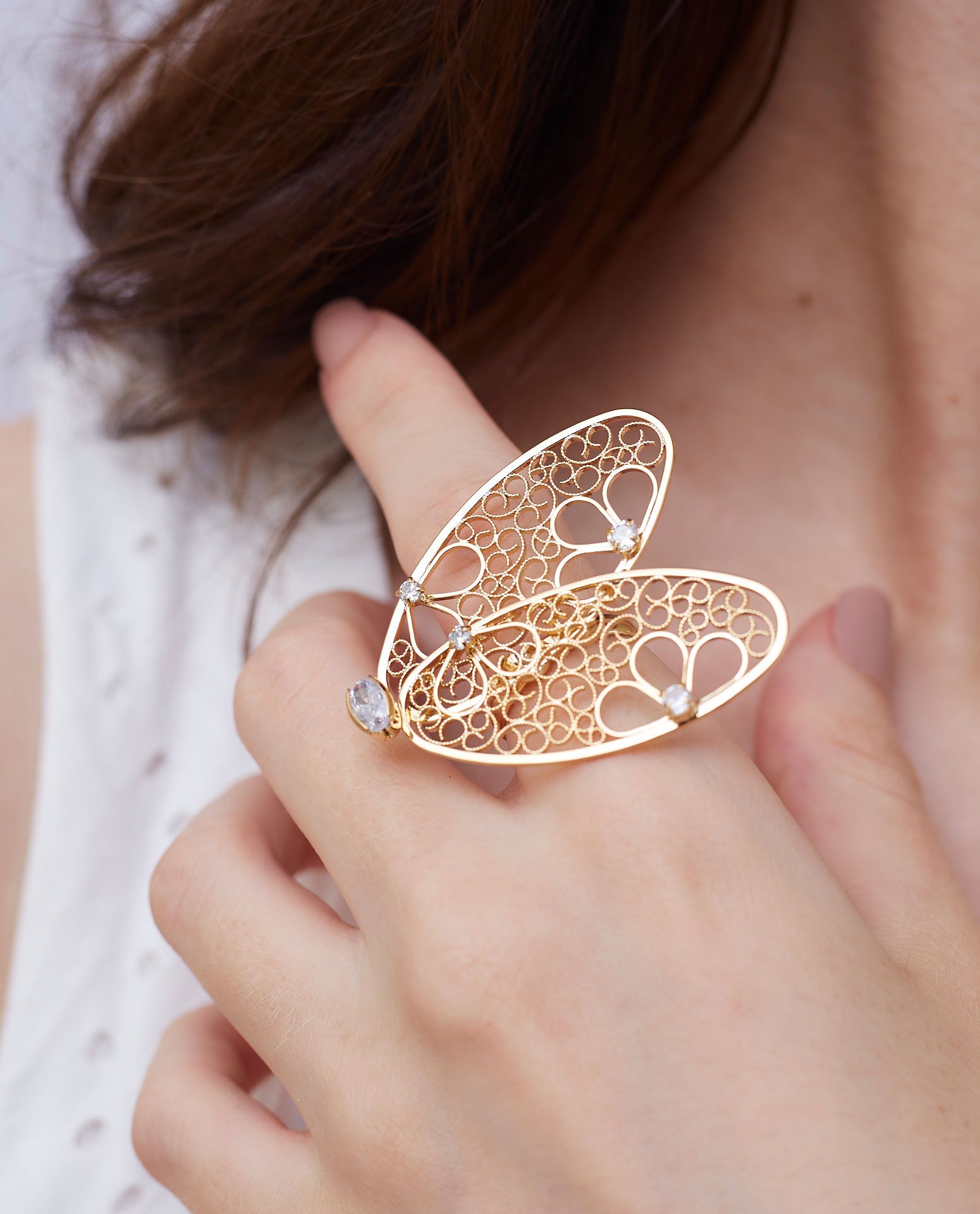 ANEL BORBOLETA CRAVAÇÃO CRISTAIS INCOLORES BANHO OURO