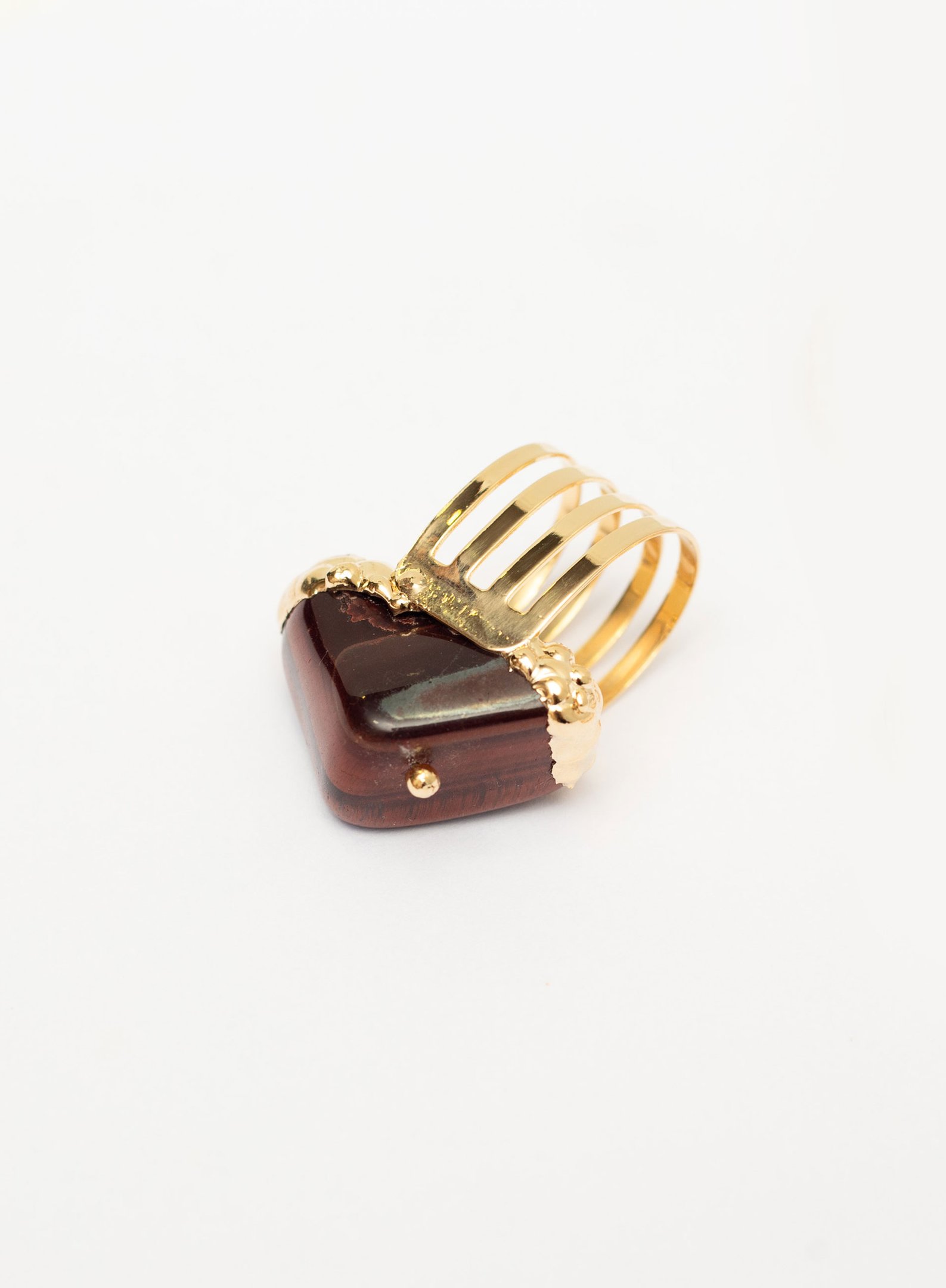 ANEL CASTANHA COM PEDRA OLHO DE TIGRE BANHO OURO
