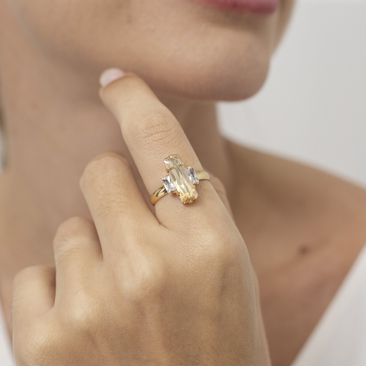 ANEL CRISTY CRISTAL BAGUETE BANHO OURO