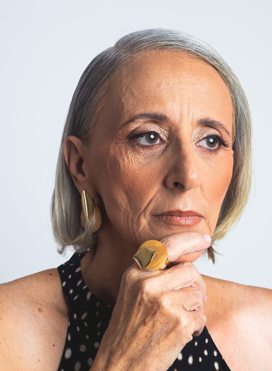 ANEL DOBRA DISCO DE MADEIRA BANHO OURO 