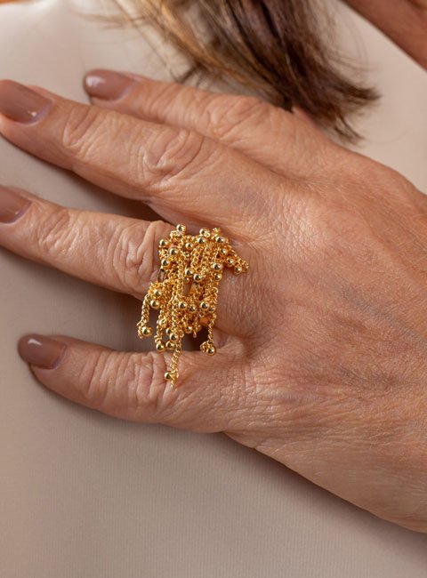 ANEL DOMO FRANJA BOLAS BANHO OURO