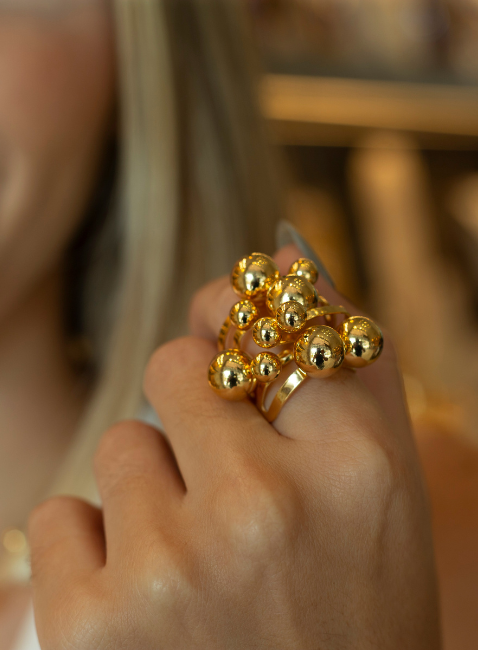 ANEL DUQUE ESFERAS BANHO OURO