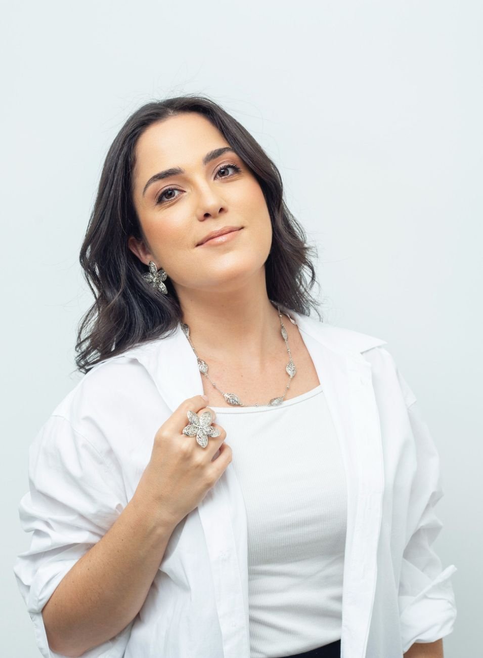 ANEL FOLHAS CRISTAL BANHO RÓDIO BRANCO