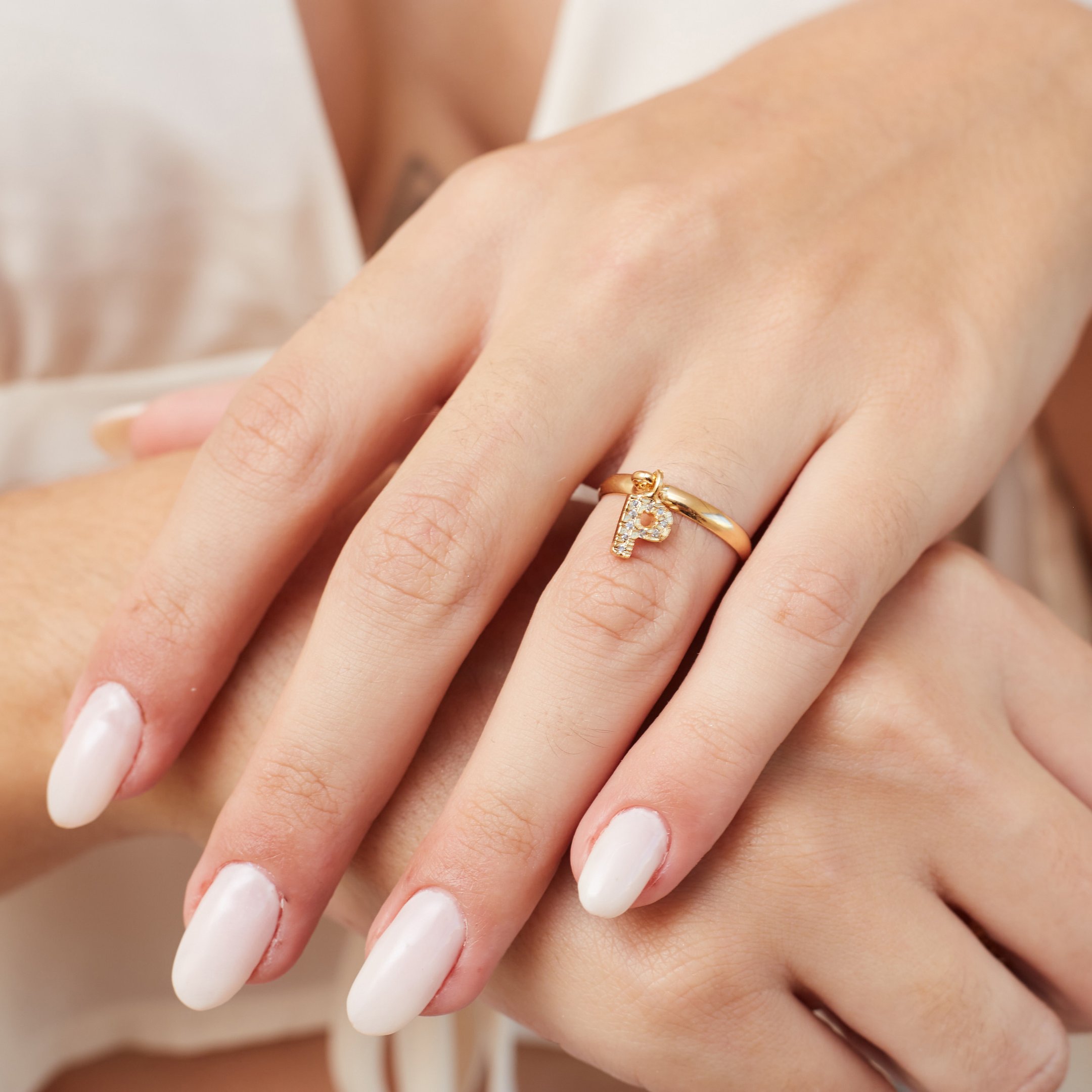 ANEL INICIAL P ALIANÇA BANHO OURO