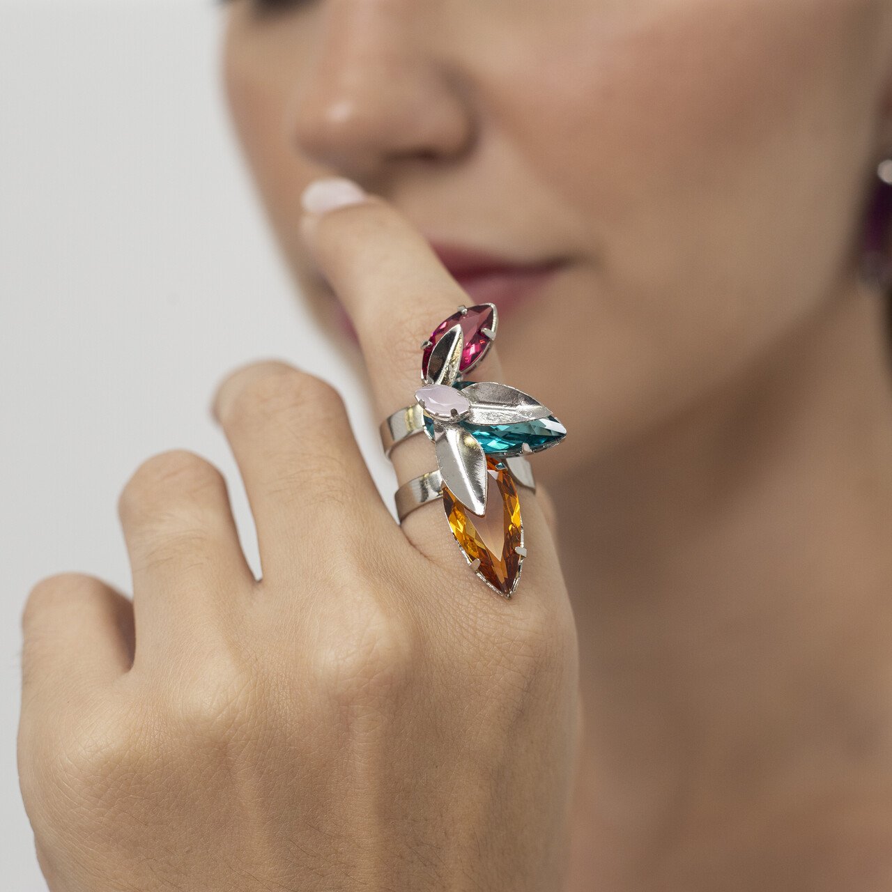 ANEL ITAPUÃ MIX CRISTAIS BANHO RÓDIO BRANCO