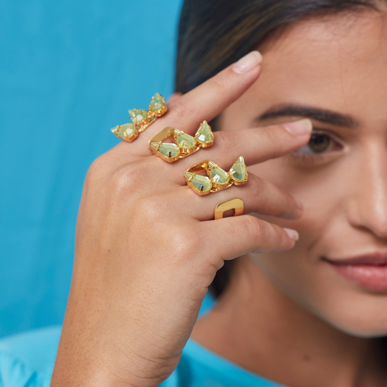 ANEL SOLAR GOTA FINA VERDE LIMÃO BANHO OURO