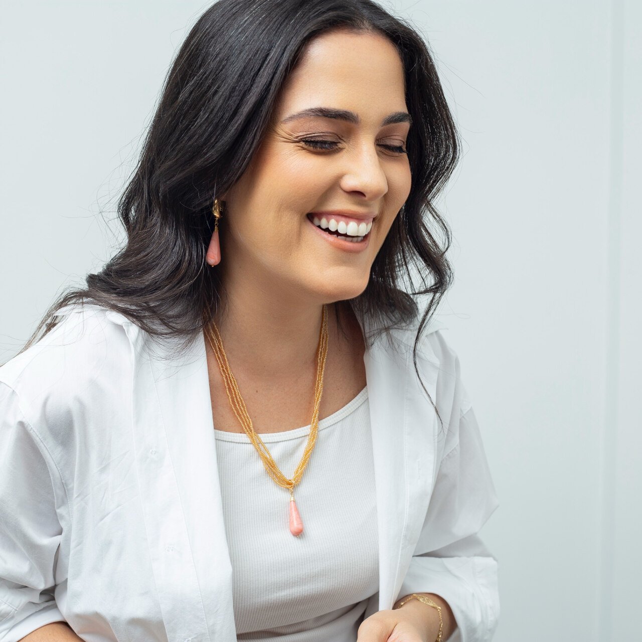 ARGOLAS ANASTACIA RESINA CORAL BANHO OURO