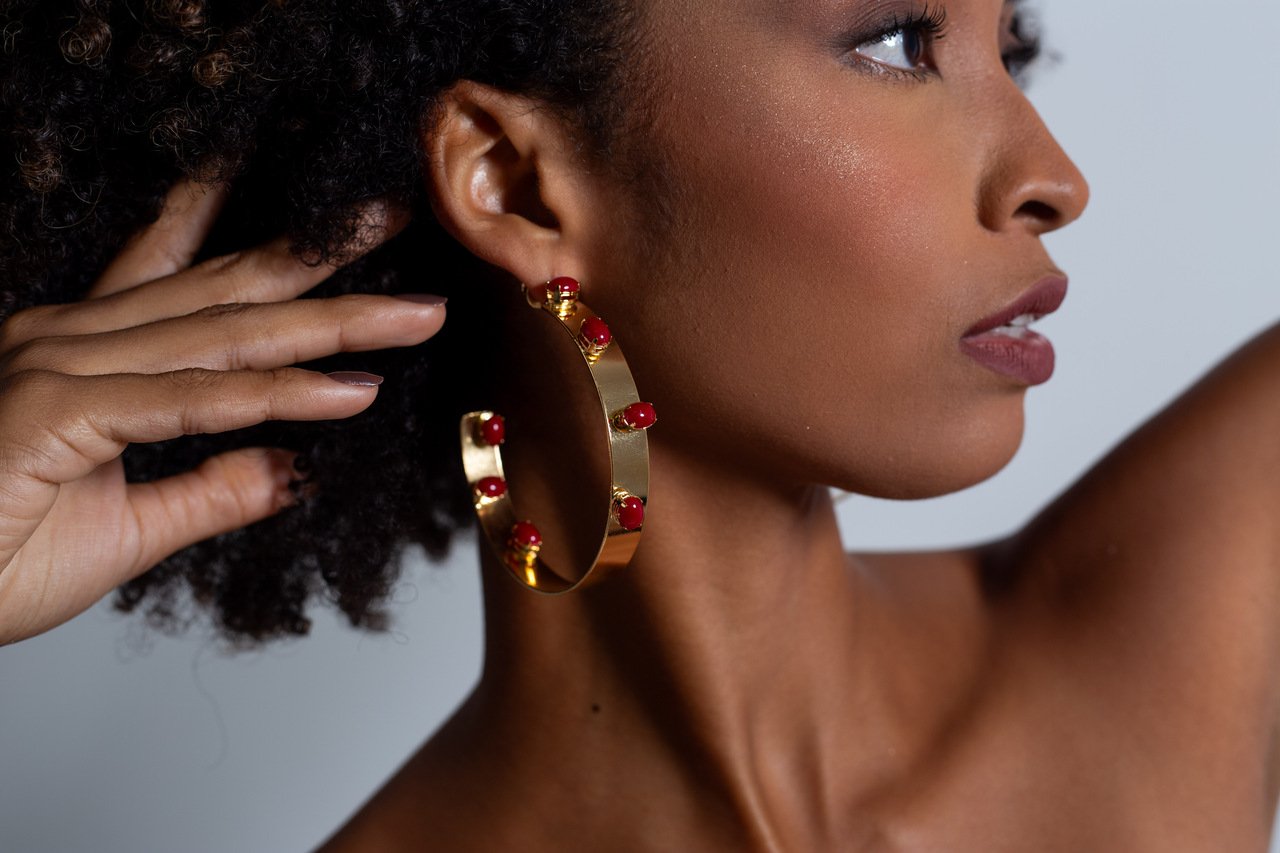 ARGOLAS BORDÔ RESINAS OVAIS BANHO OURO