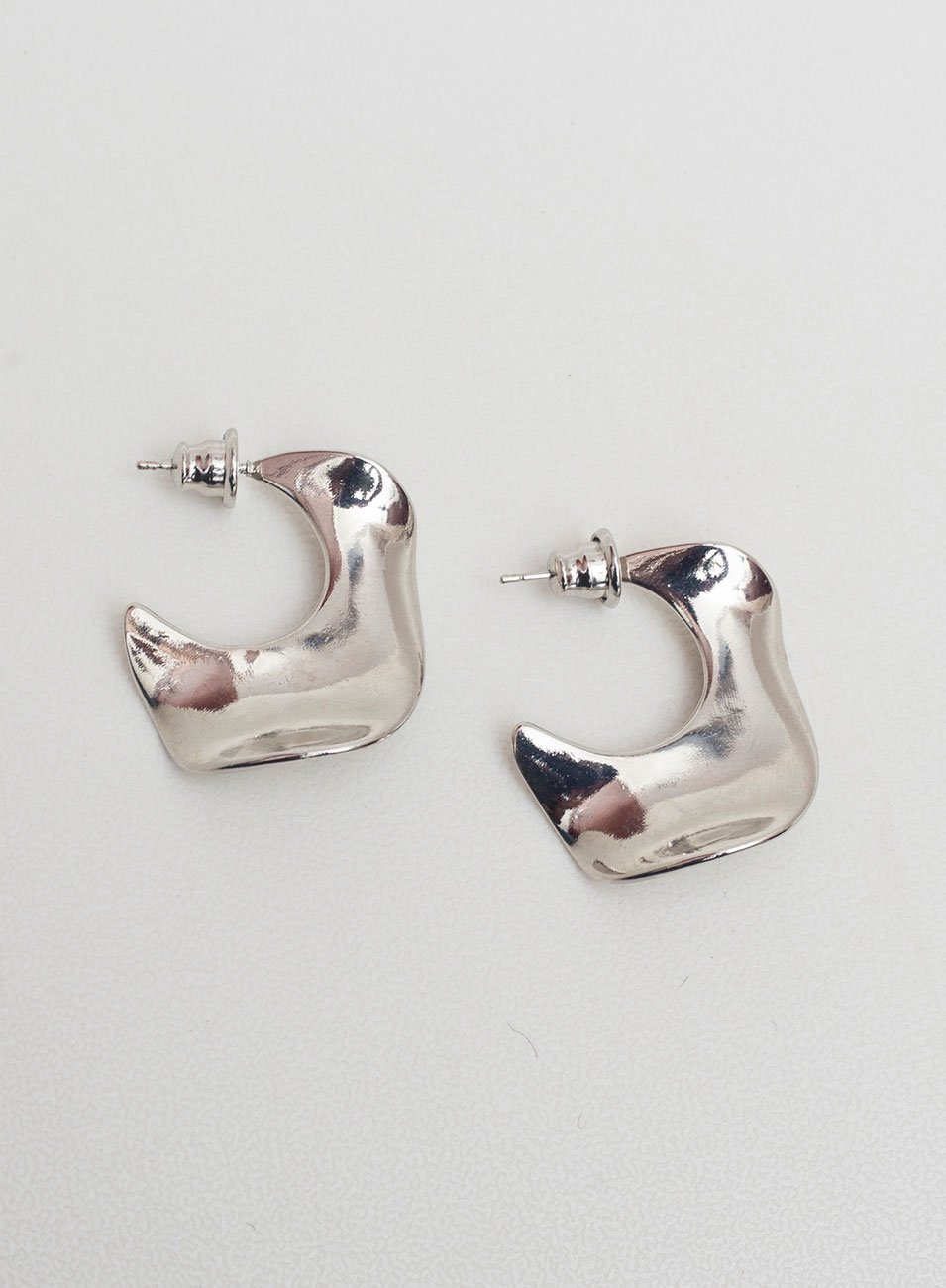 ARGOLAS ORGÂNICAS ONDAS ACHATADAS BANHO RÓDIO BRANCO