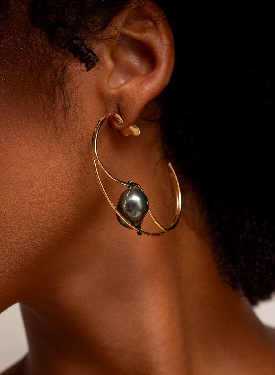 ARGOLAS OSTRA VERDE MUSGO BANHO OURO