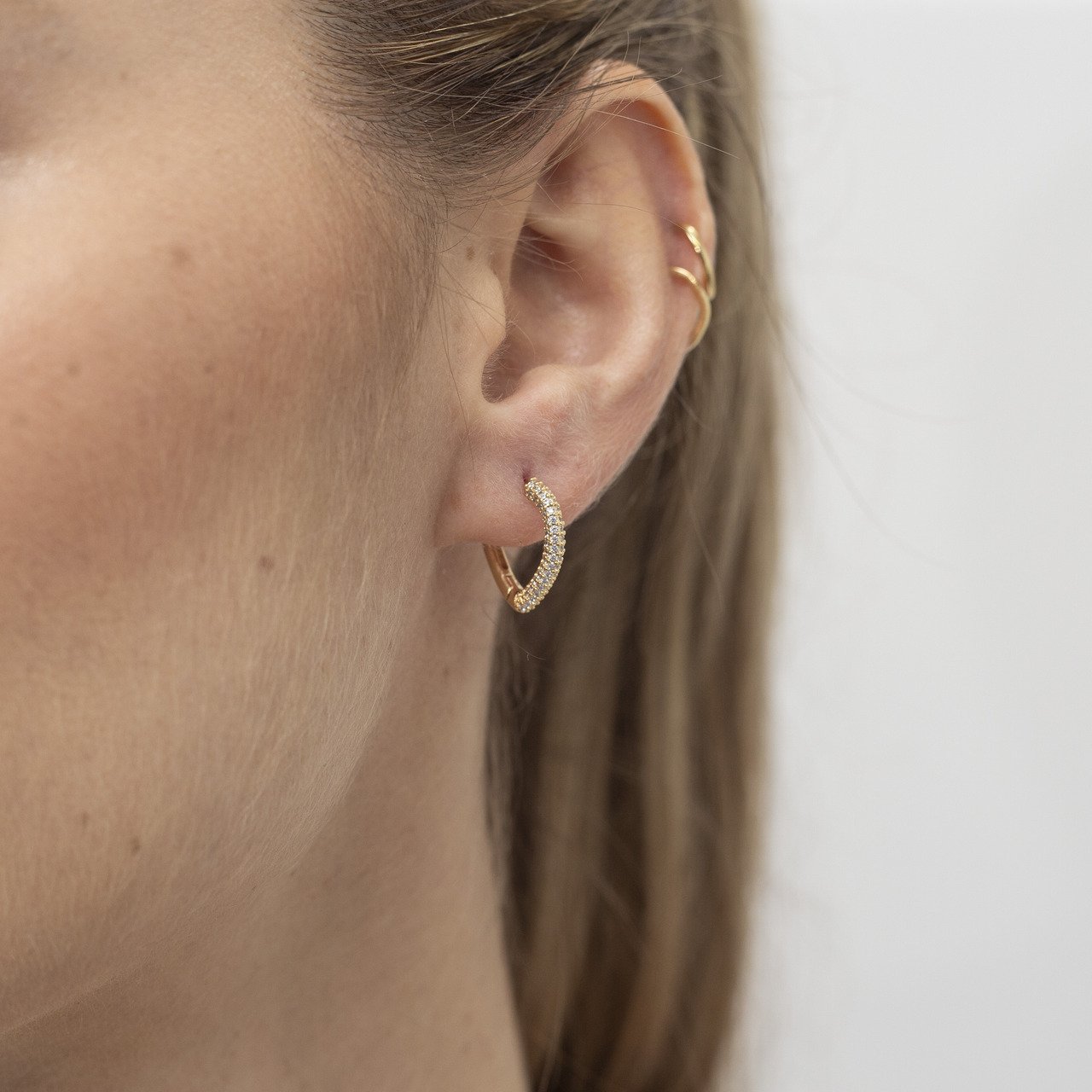 ARGOLINHAS CORAÇÃO ZIRCONIA COM BANHO OURO