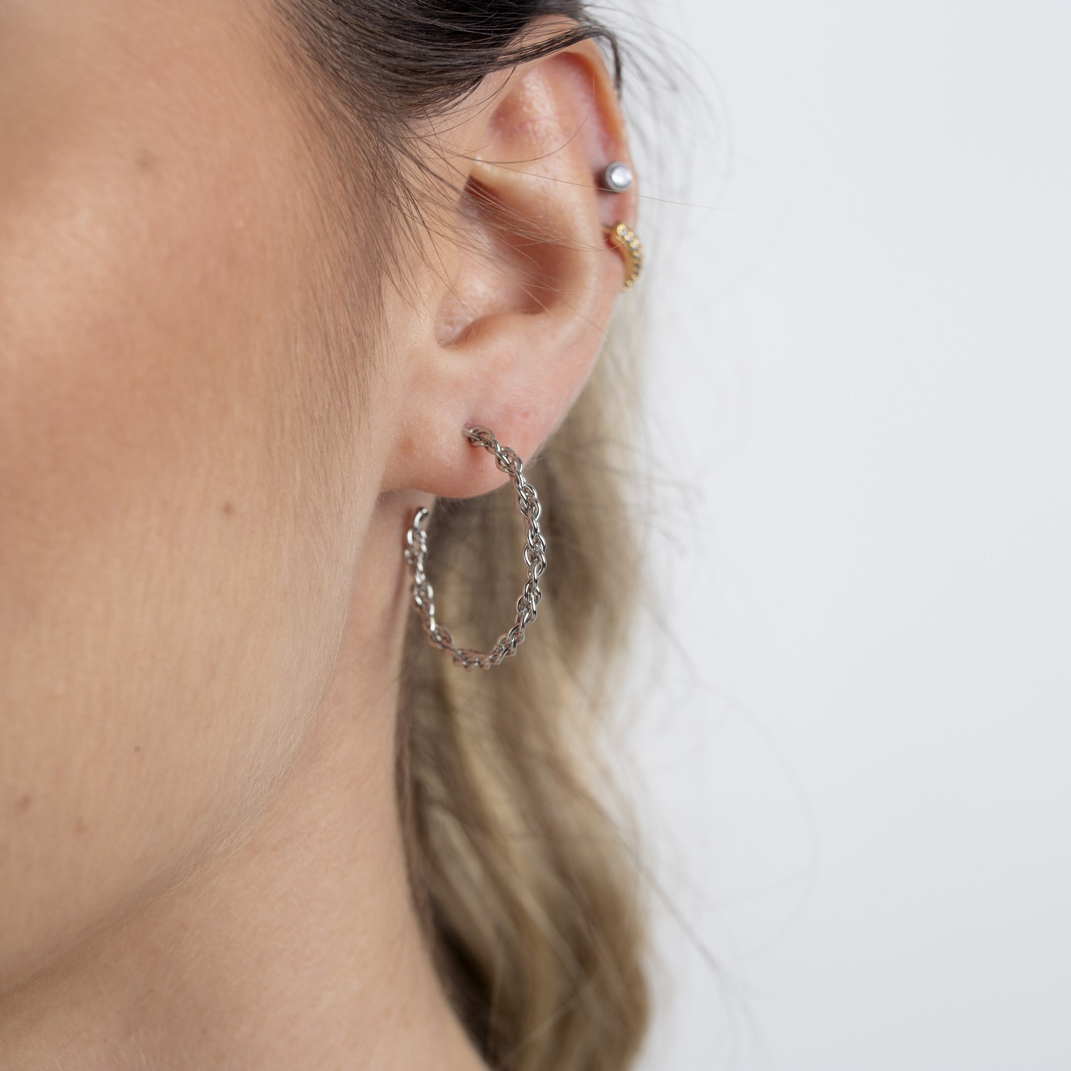 ARGOLINHAS TRANÇADA FINA BANHO RÓDIO BRANCO