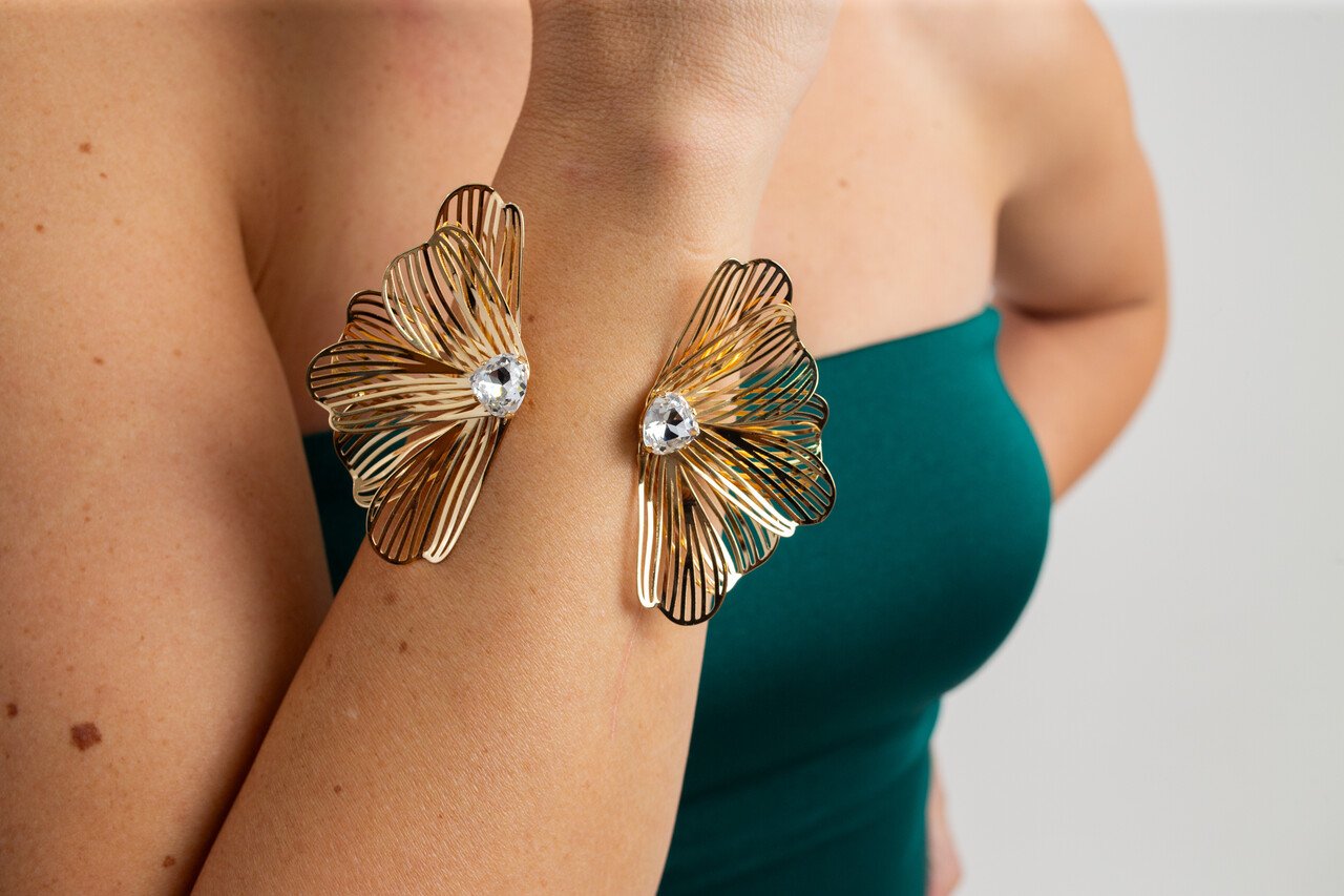 BRACELETE DAISY CRISTAL SWAROVSKI CINZA COM BANHO OURO