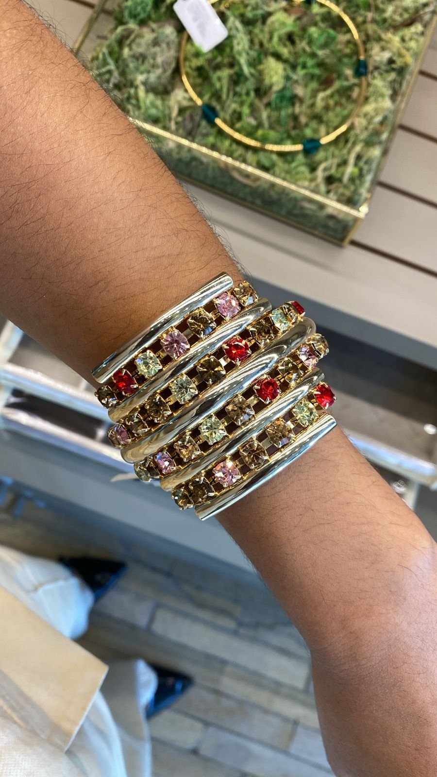 BRACELETE DOURADO MAJESTADE BANHO OURO COM CRISTAIS