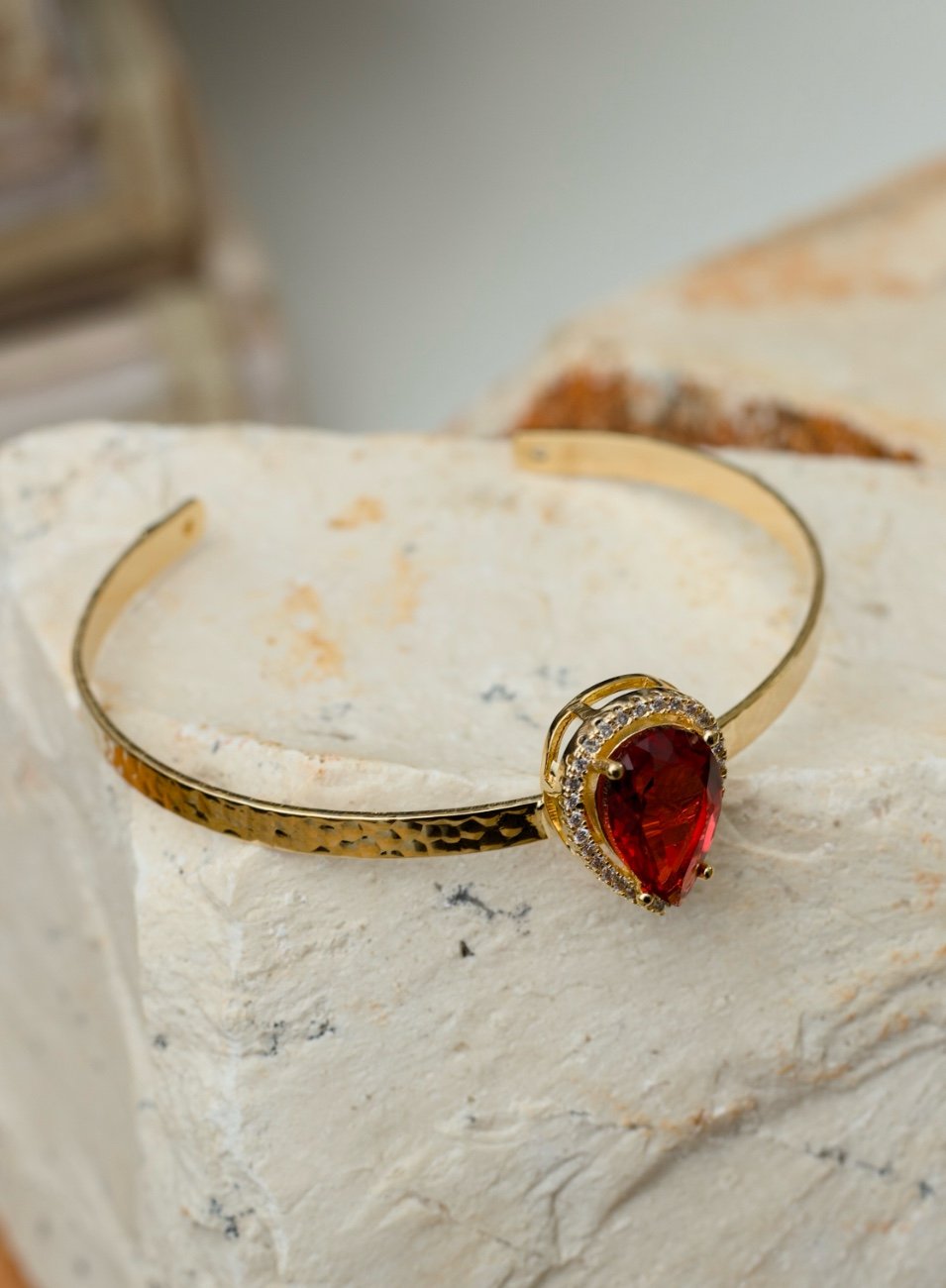 BRACELETE NINA GOTA ROSA RUBELITA BANHO OURO