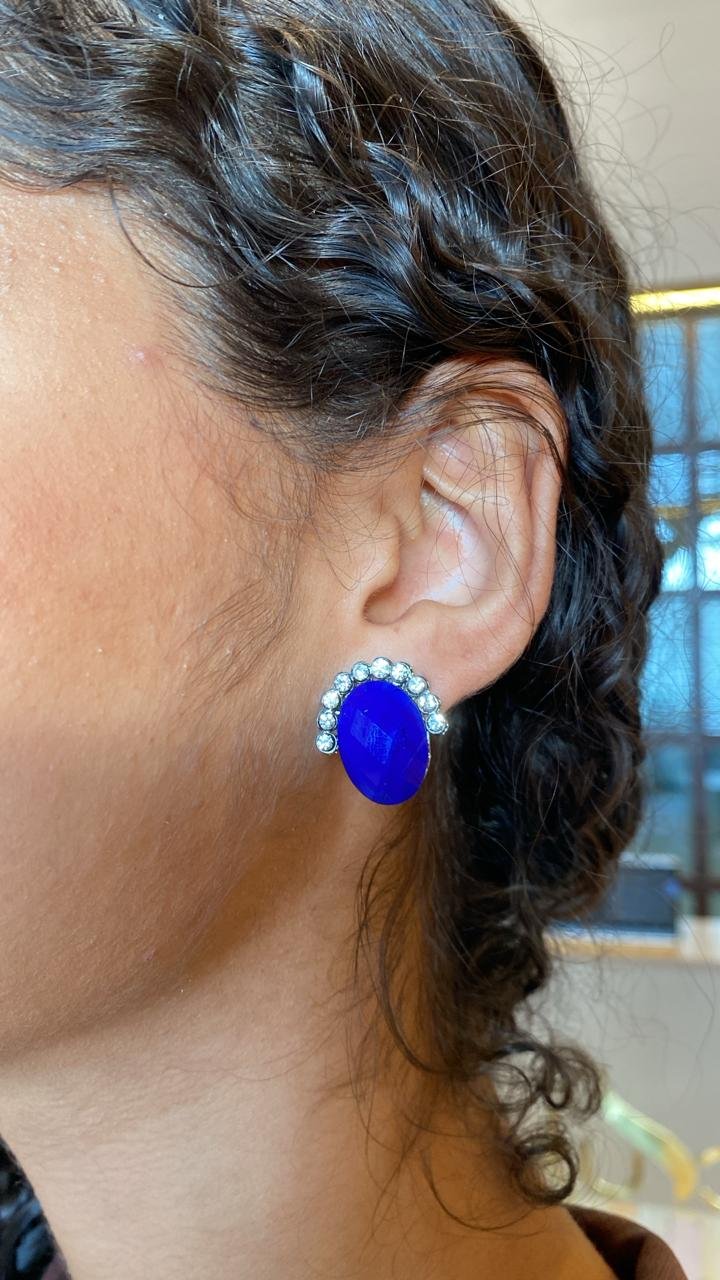 BRINCO ANNA PEDRA OVAL AZUL CRAVAÇÃO ZIRCÔNIA BANHO RÓDIO NEGRO