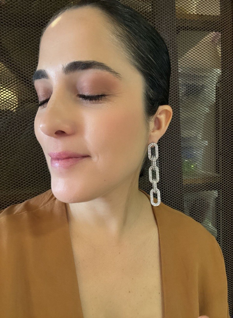 BRINCO CORRENTE ELOS CRAVAÇÃO ZIRCÔNIAS BANHO RÓDIO