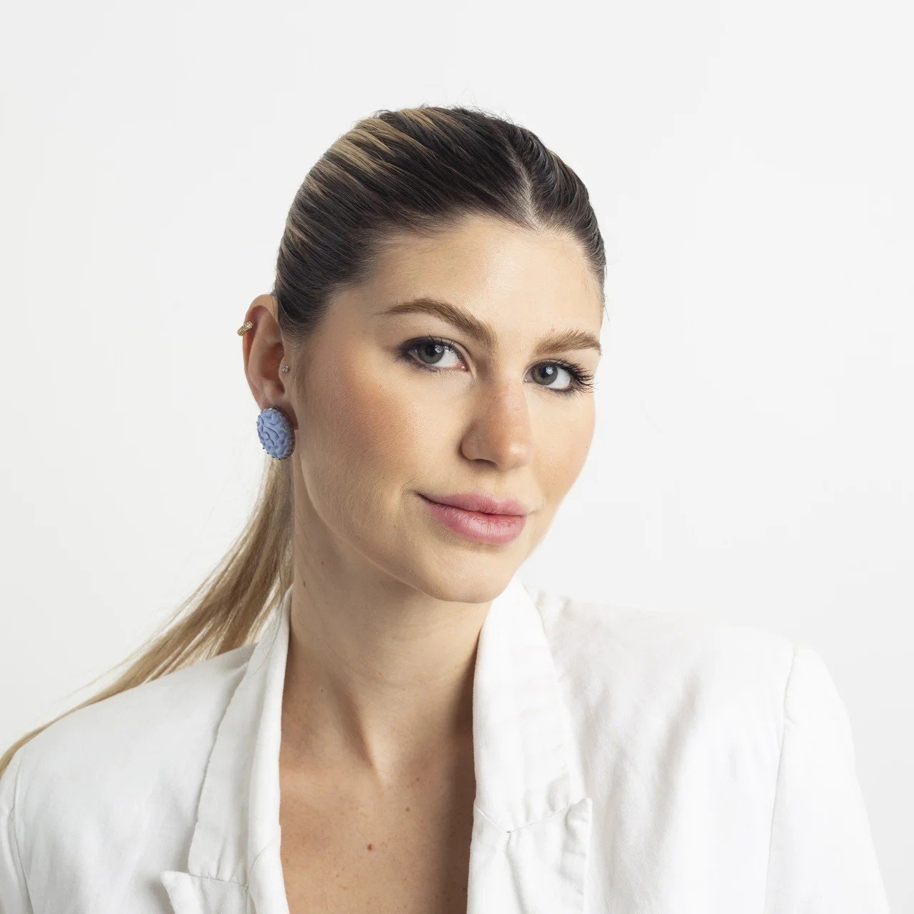 BRINCOS ÁGATA RESINA AZUL CLARO BANHO RÓDIO BRANCO